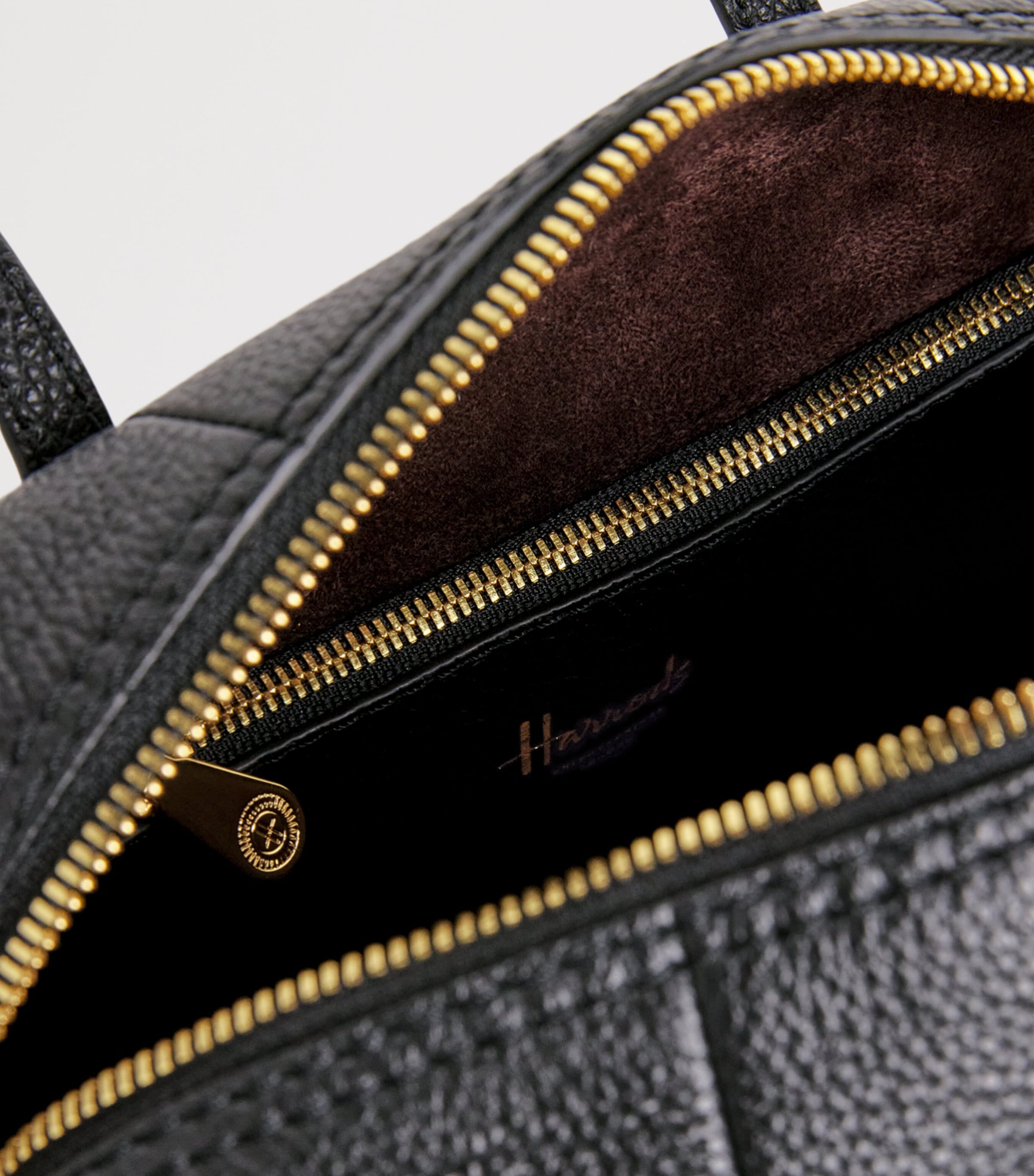 Harrods Small Leather Wren Shoulder Bag Black Image 5