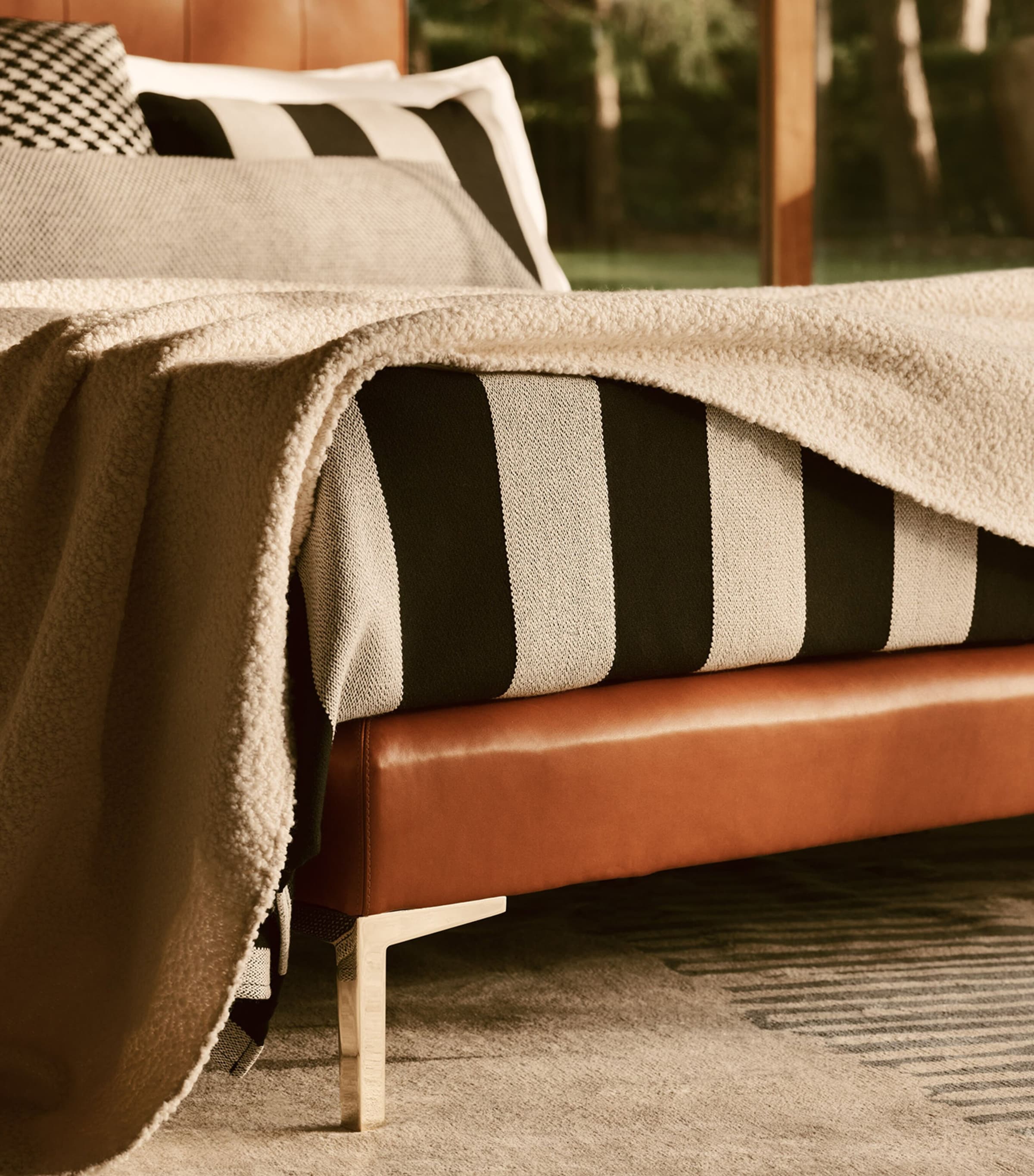 Winston Nº2 Bed BROWN Image 3