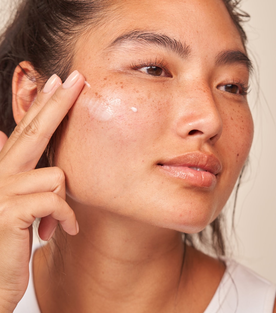 Vitamin C + Lactic Dewy Deep Cream (60ml) NO COLOUR Image 5