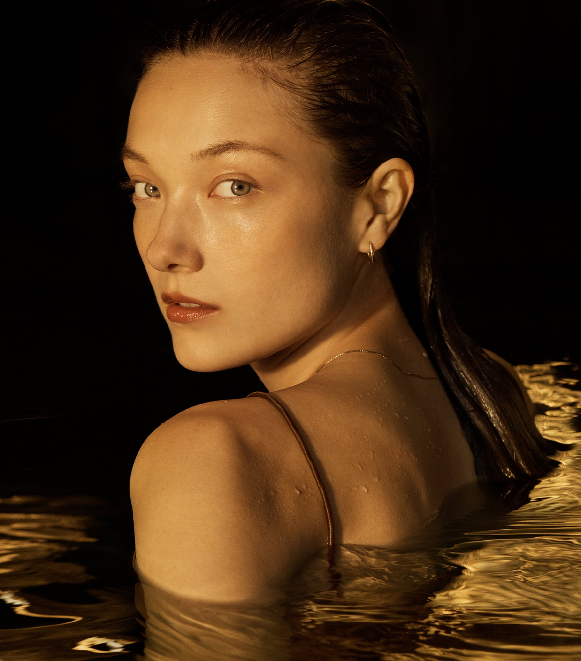 Radiance Repair Retinol Serum (30ml) NO COLOUR Image 6