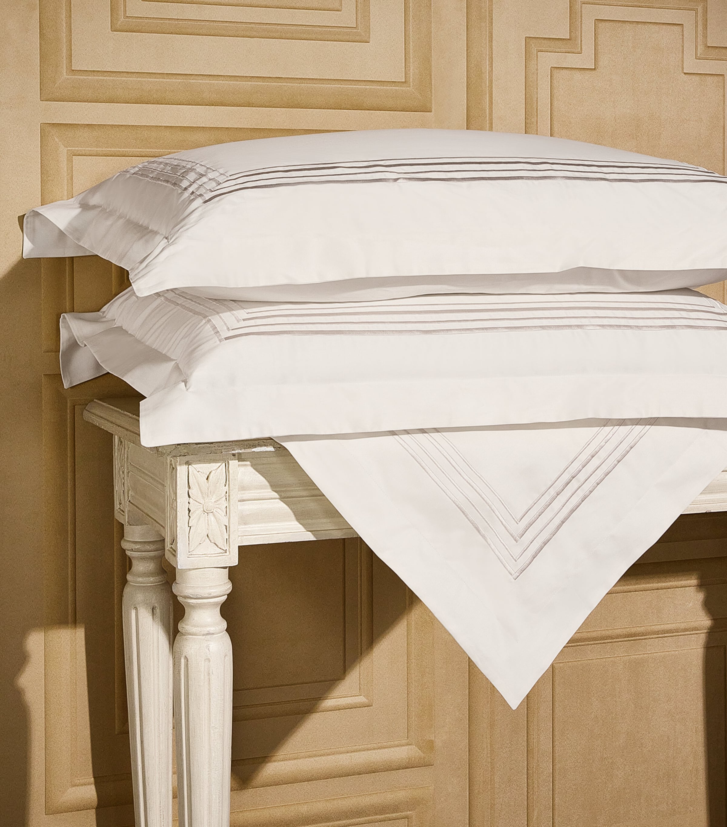 Mayfair King Duvet Cover and Pillowcase Set (230cm x 220cm) CREAM/SAND Image 4