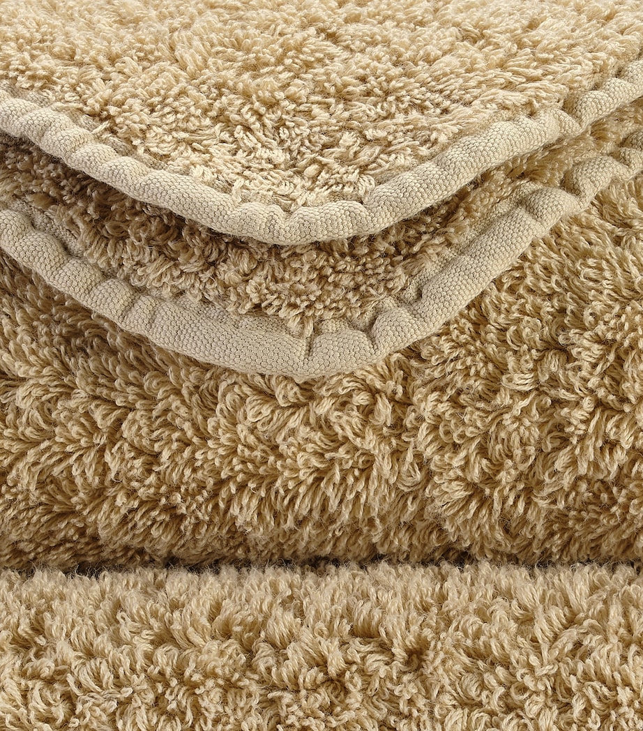 Super Pile Bath Towel (70cm x 140cm) SAND Image 3