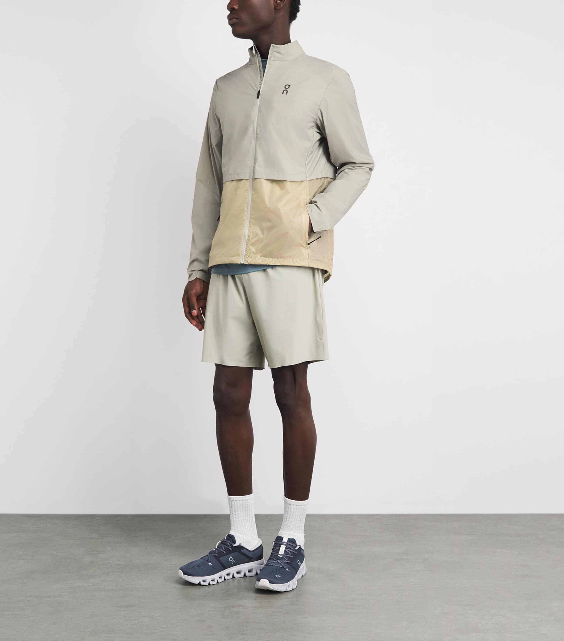 On Mens Weather Jacket Brume | Hare Image 2