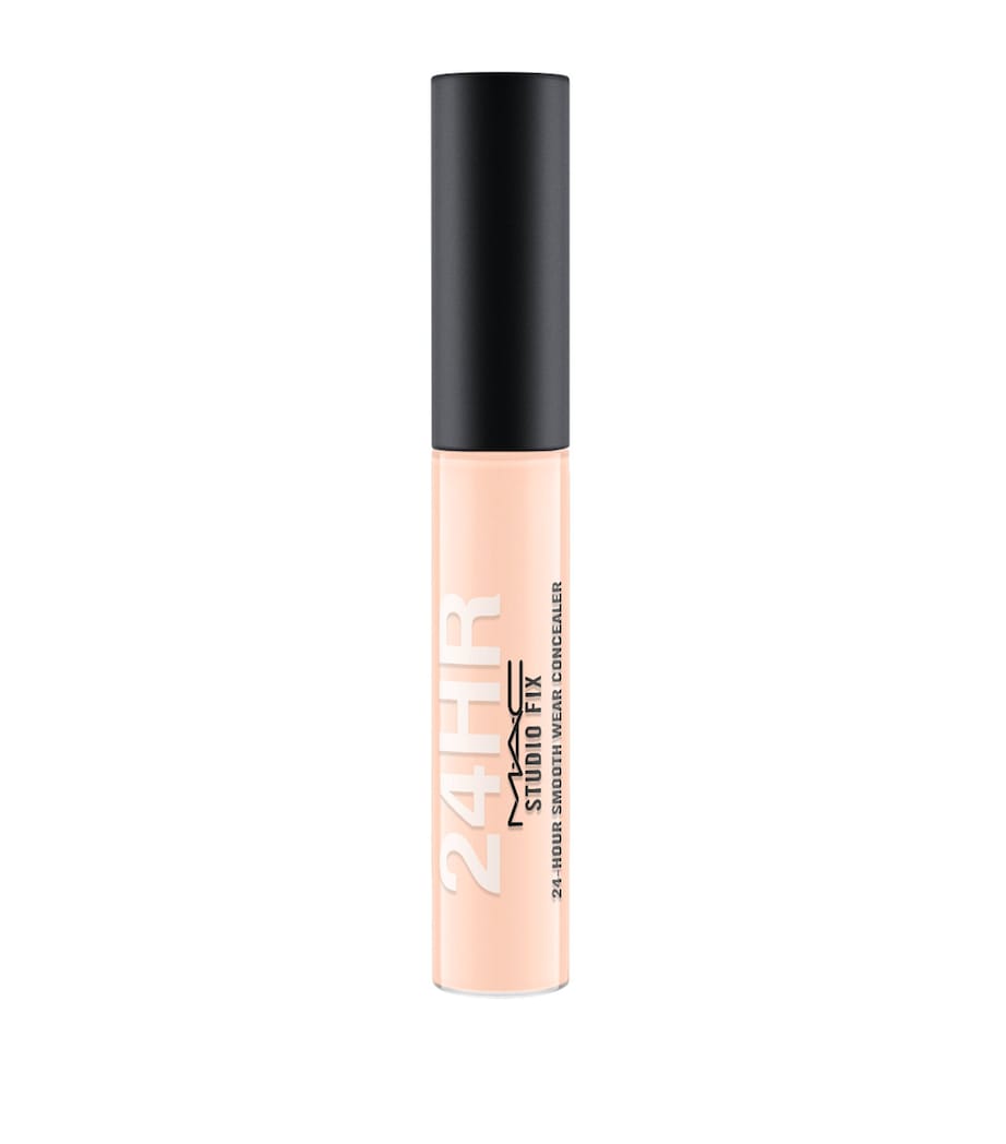 Studio Fix 24-Hour Concealer NW22 Image 4