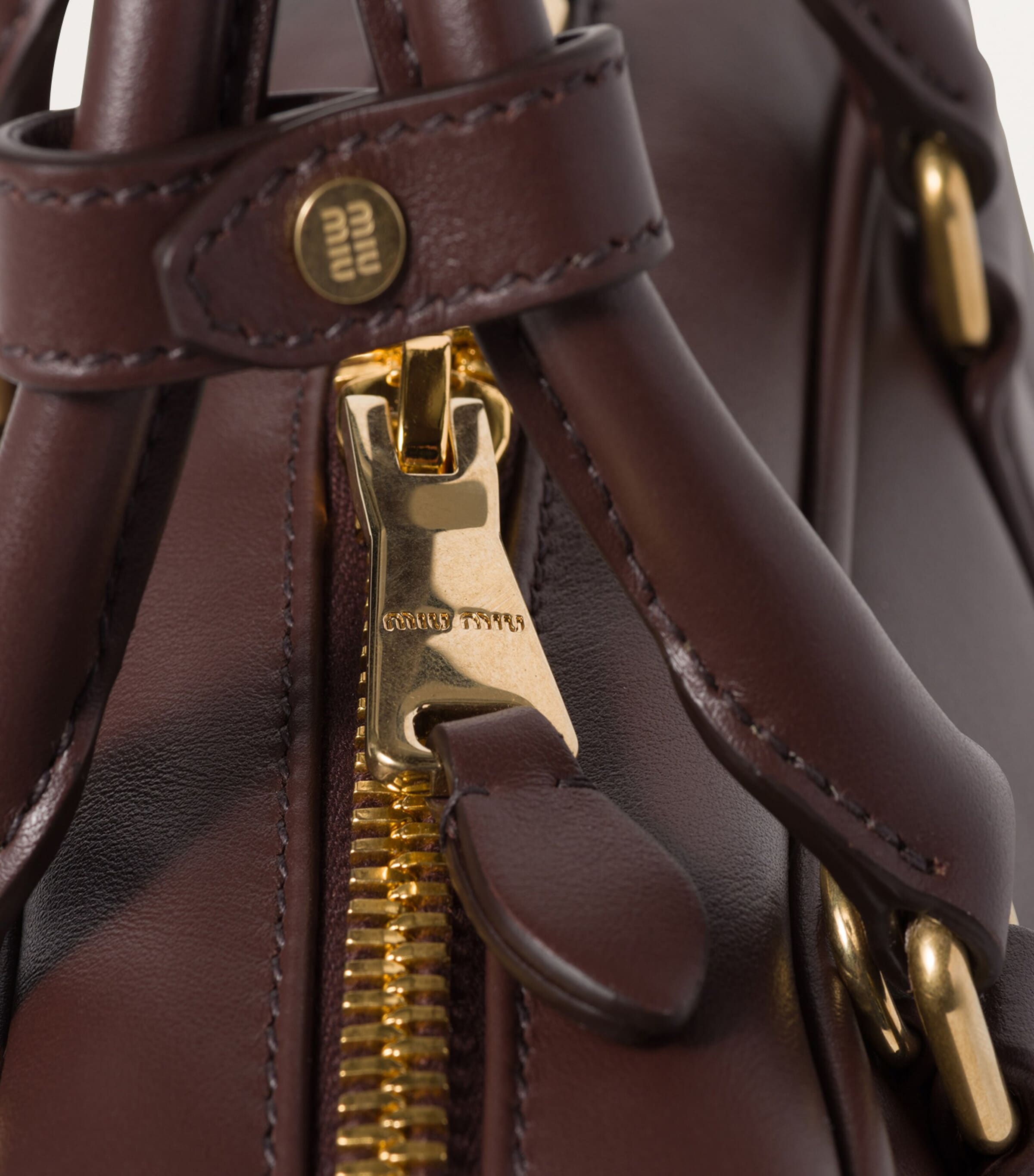 Leather Arcadie Top-Handle Bag F0NBL Image 7