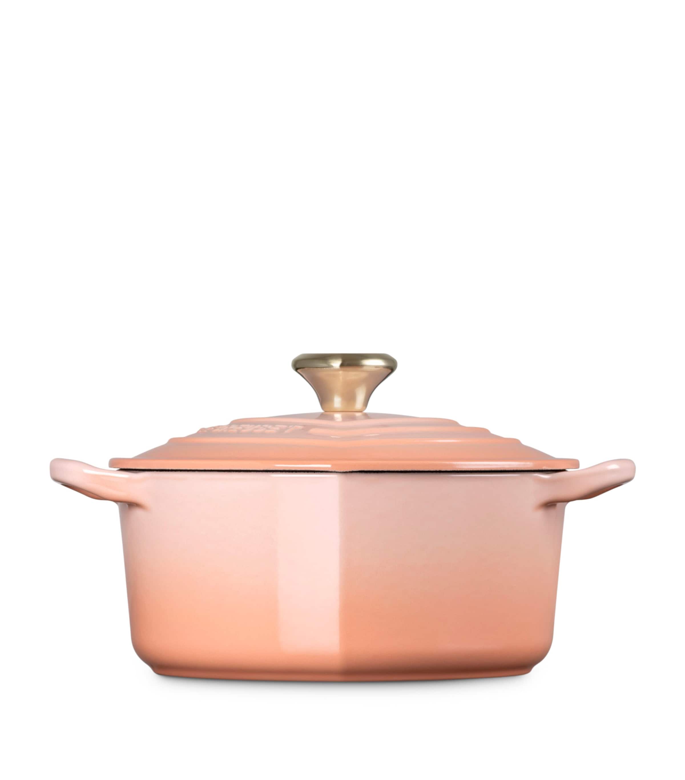 Le Creuset Cast Iron Heart Casserole Dish (20cm) Pêche Image 3