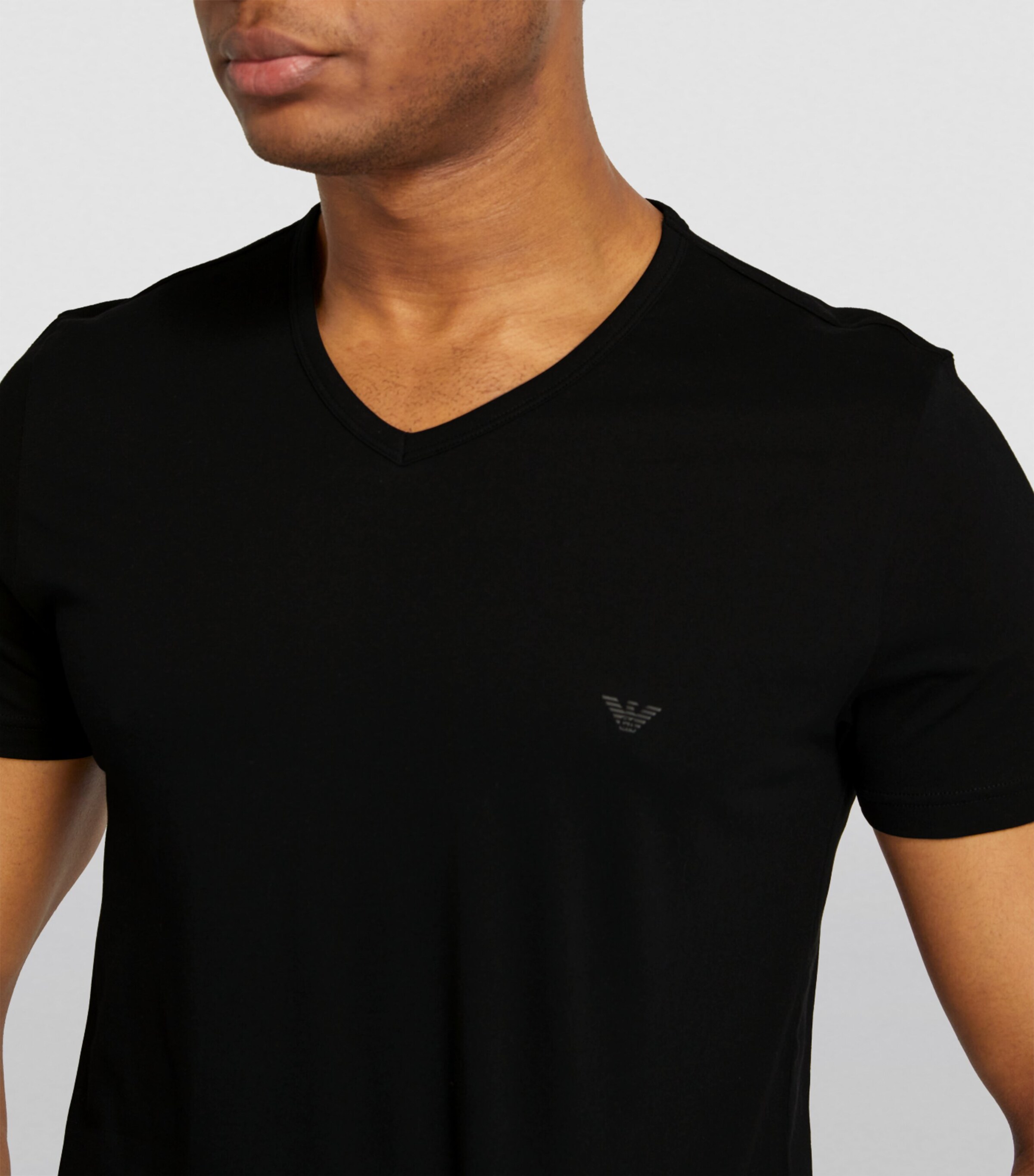 Cotton V-Neck Eagle T-Shirt 97120 BLK/GREY Image 5