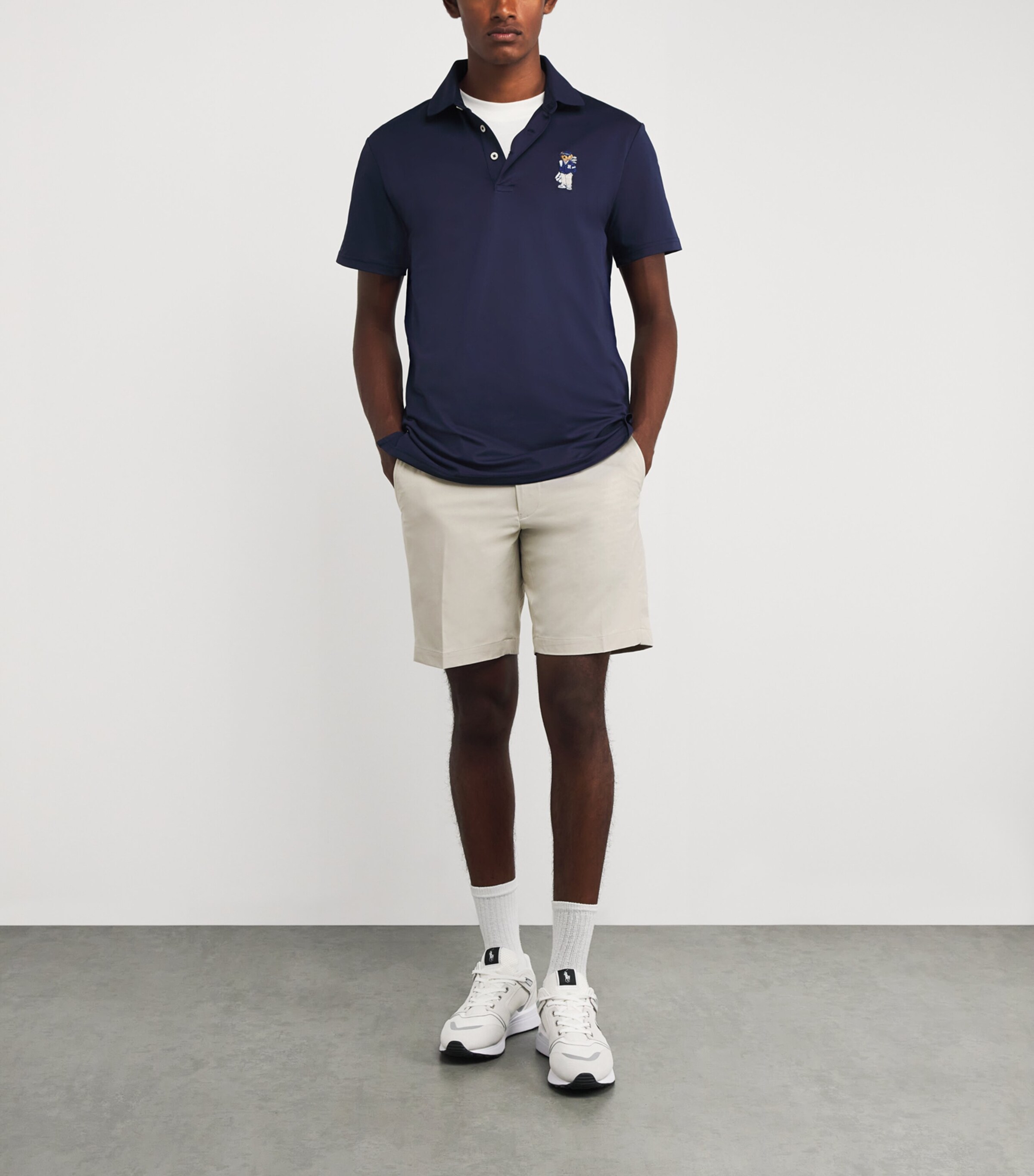 Tailored Performance Shorts BASIC SAND Image 2