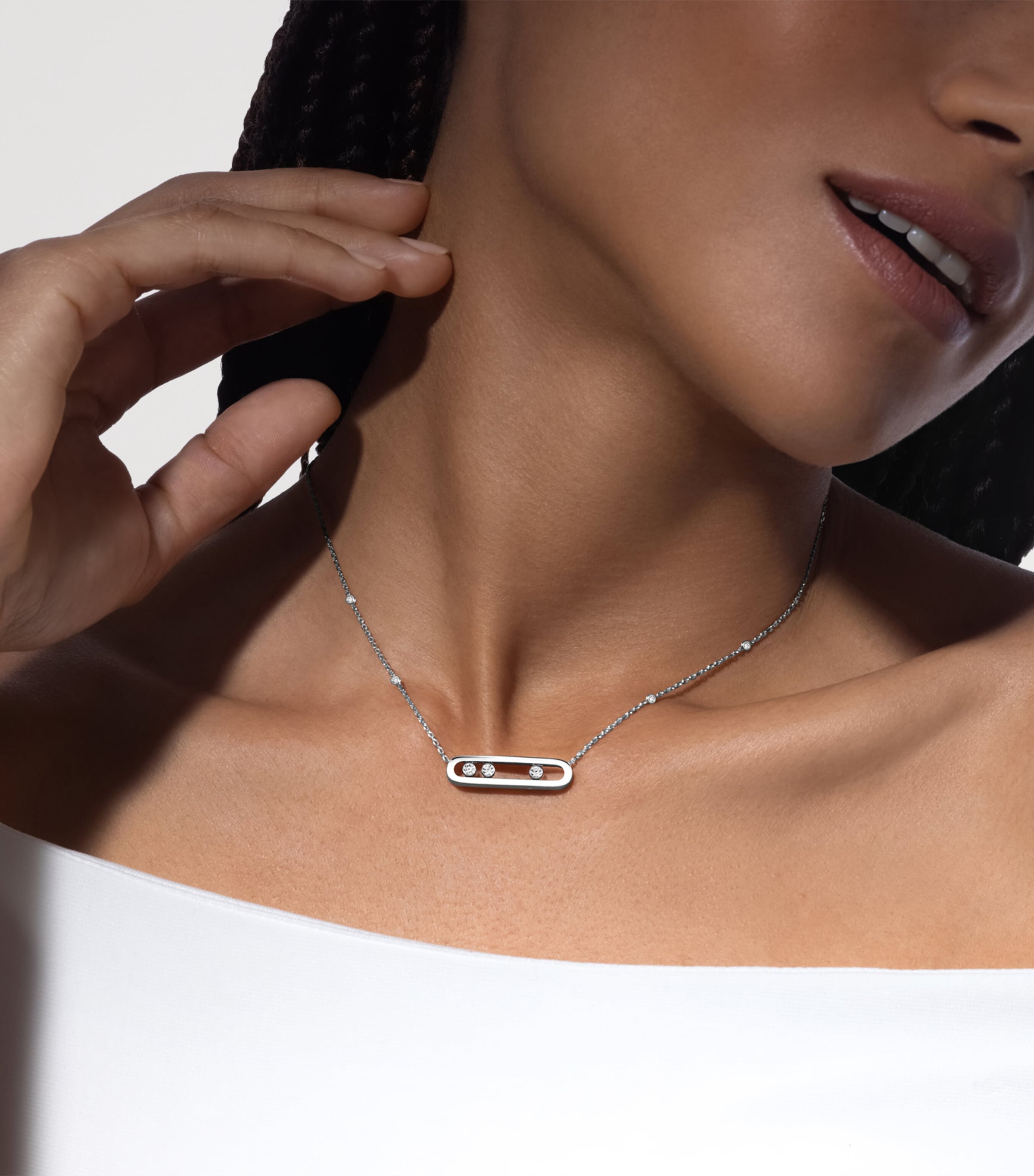 Messika Move Classique White Gold and Diamond Necklace White Gold Image 2