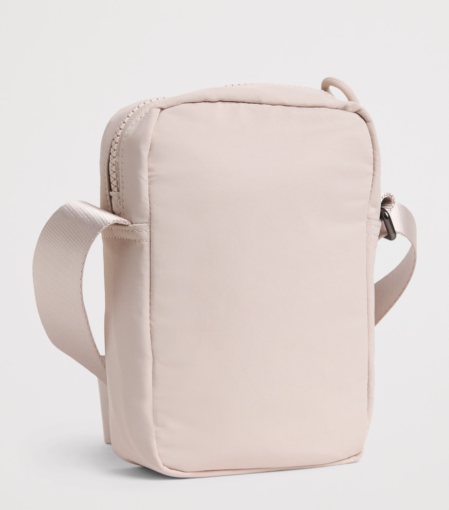VUORI All Around Cross-Body Bag Ecru Image 3