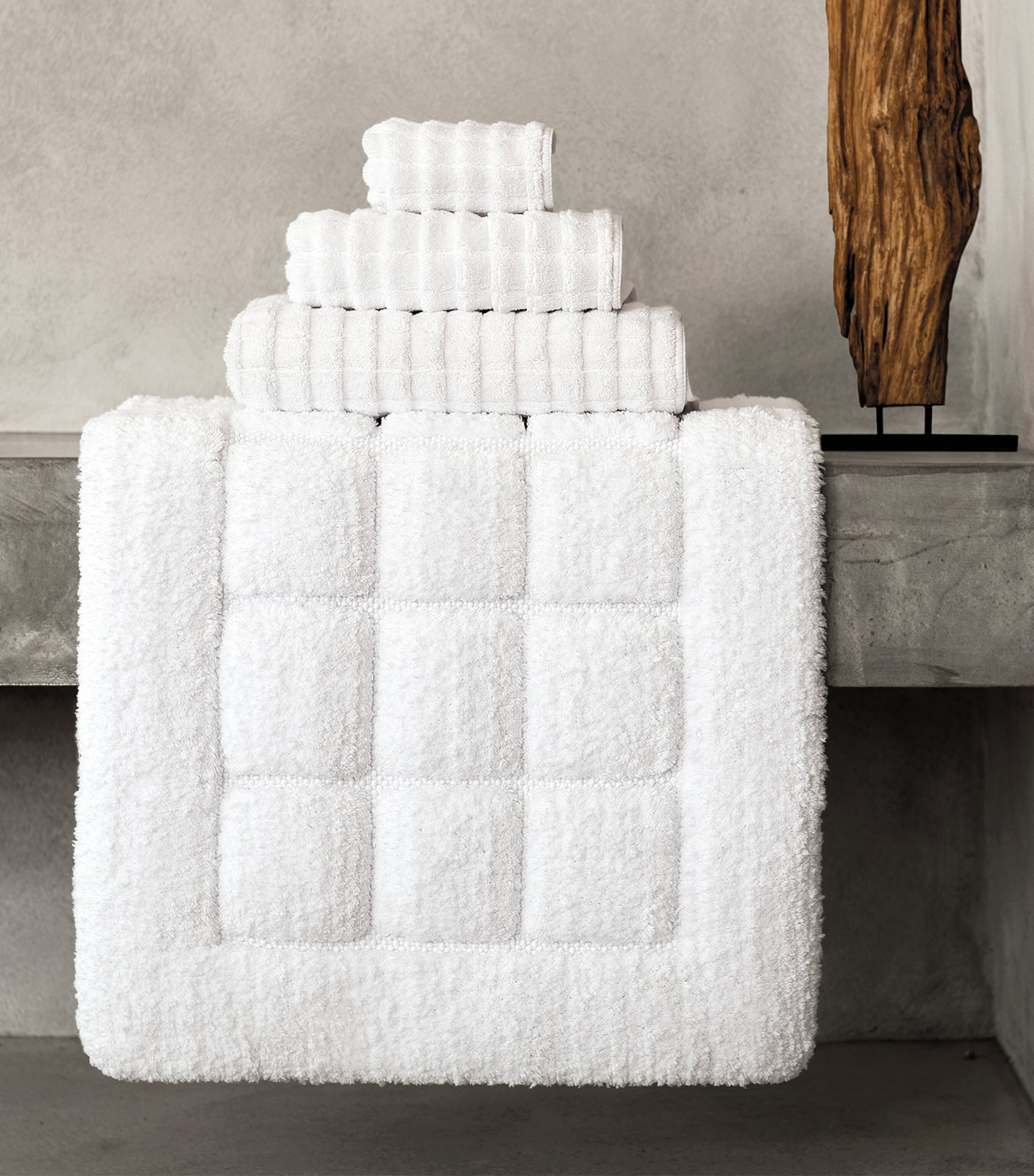 GRACCIOZA Heaven Bath Mat (50cm x 80cm) White Image 2