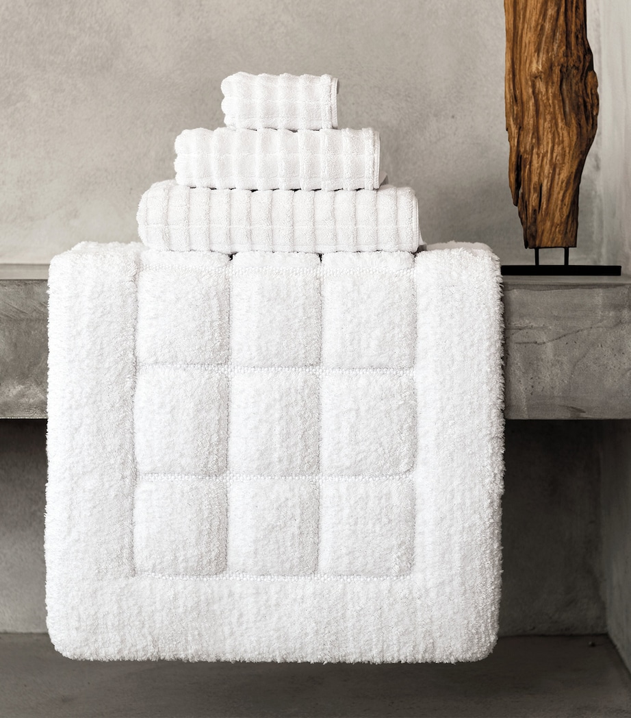 GRACCIOZA Heaven Bath Mat (50cm x 80cm) White Image 2