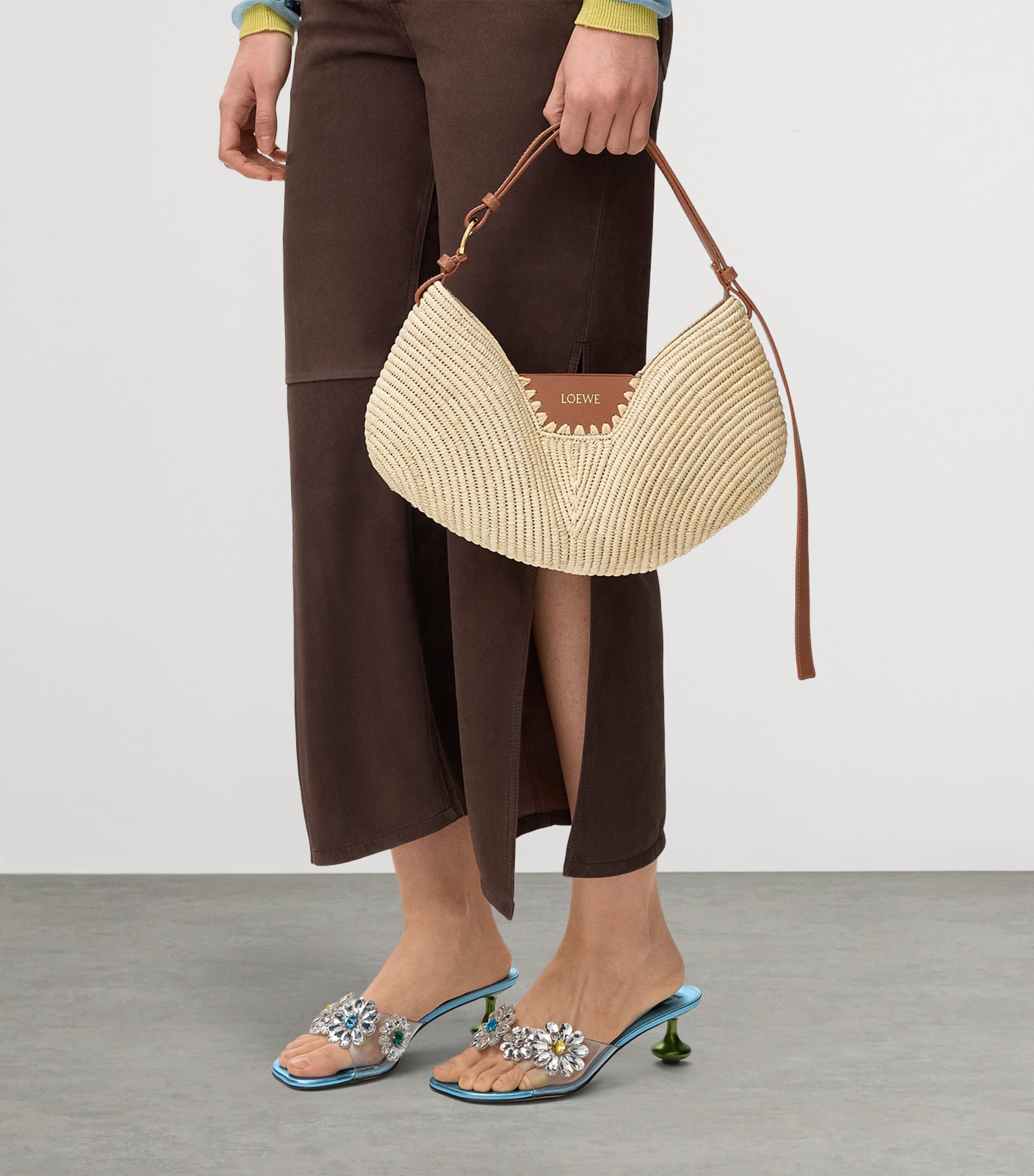 LOEWE x Paula's Ibiza Medium Raffia Swing Shoulder Bag Natural/tan Image 2