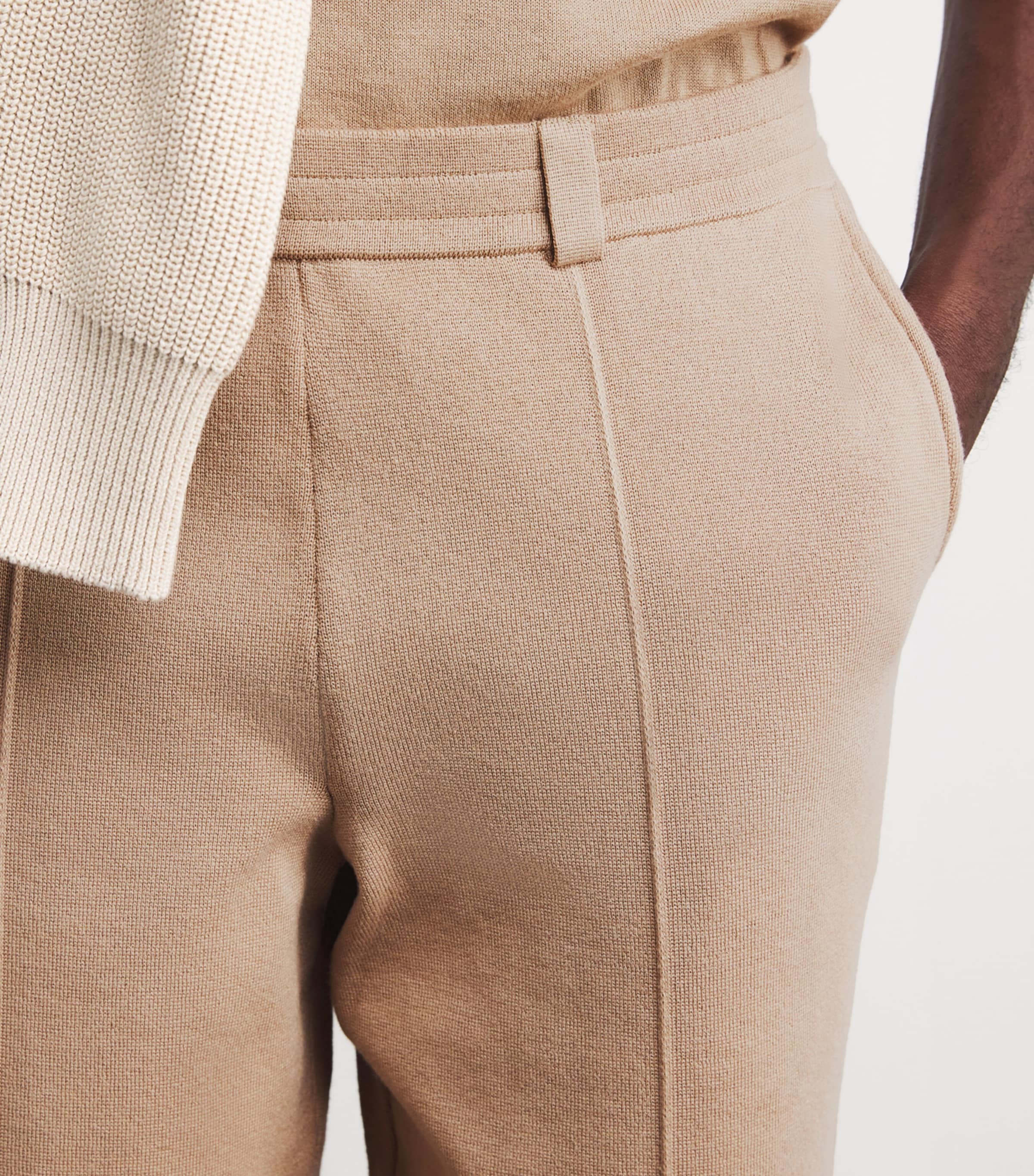 Falke Mens Organic Cotton Milano Trousers Seasame Image 3