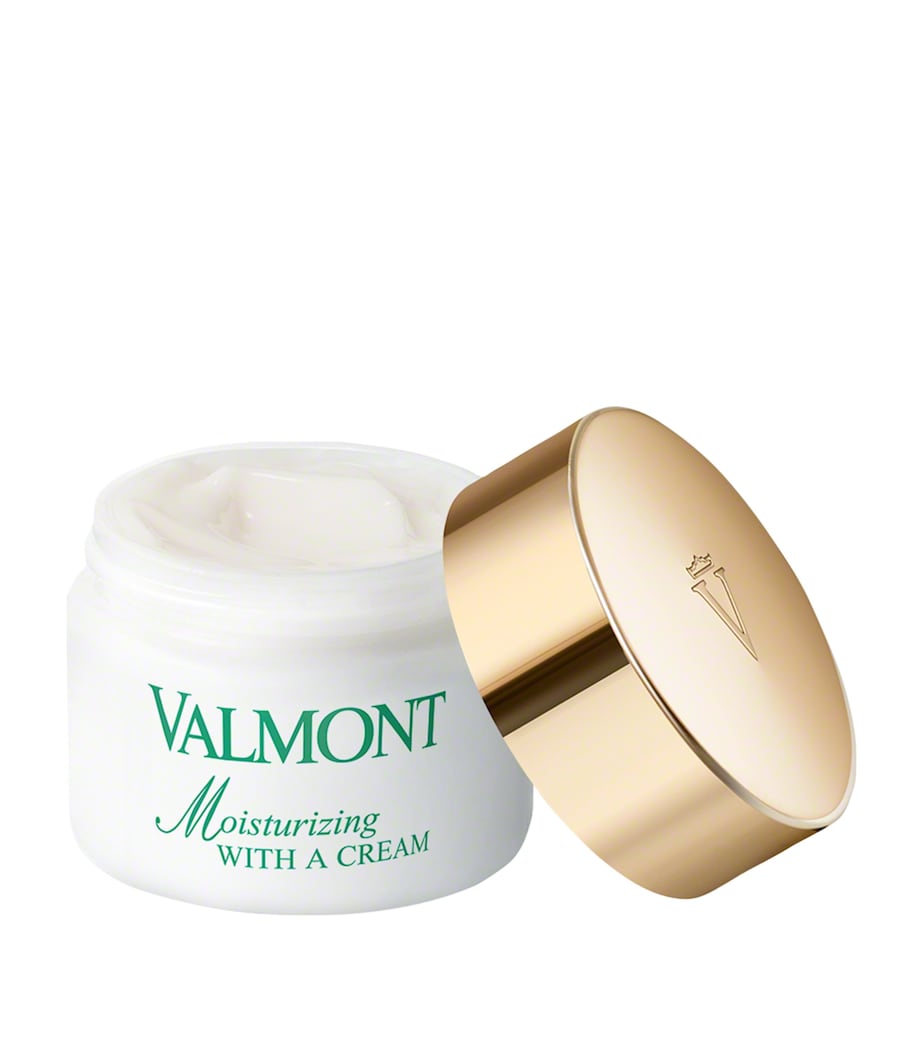 Moisturizing With A Cream NO COLOUR Image 5