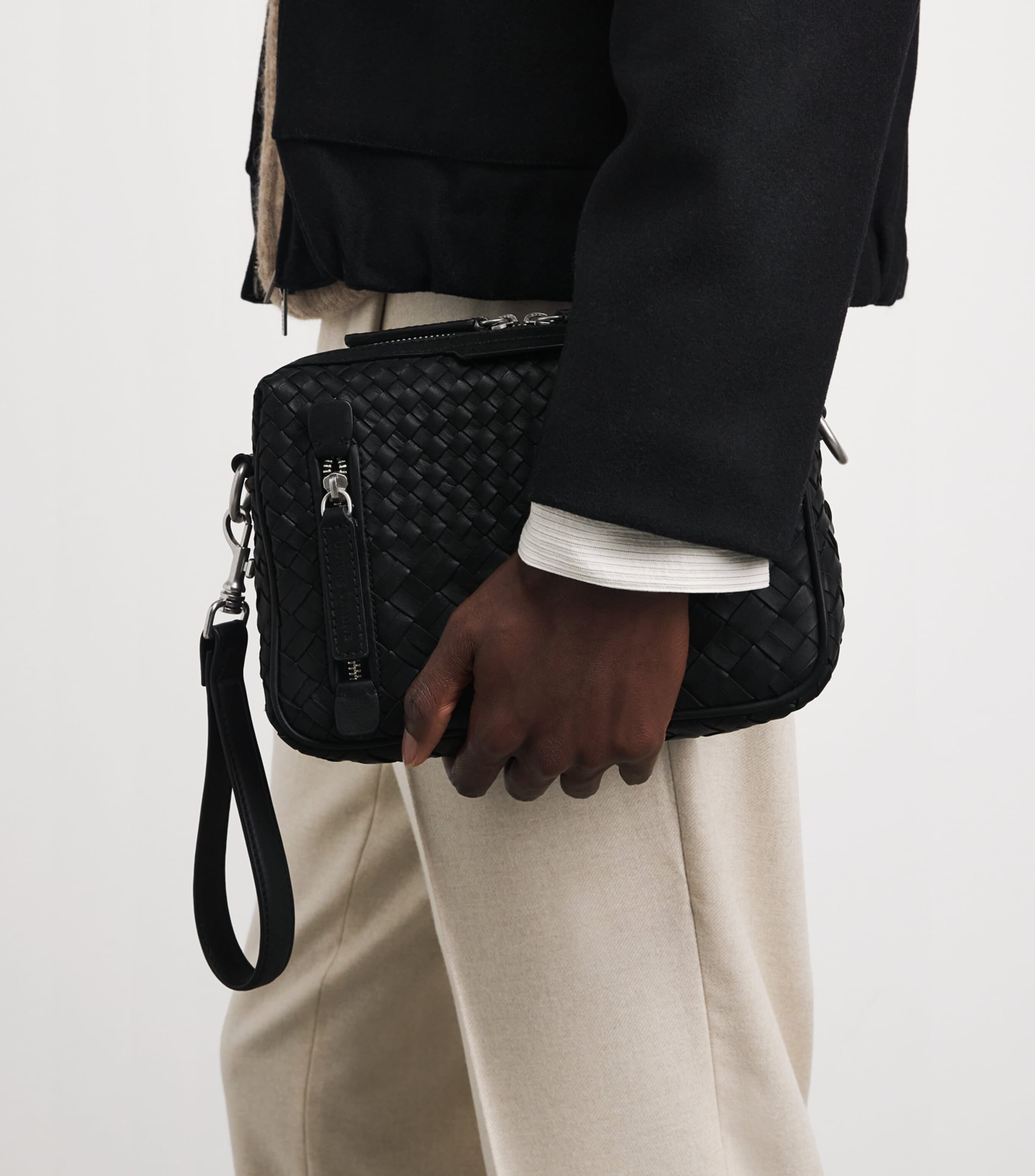 Officine Creative Leather Woven Armor Pouch Nero Image 4