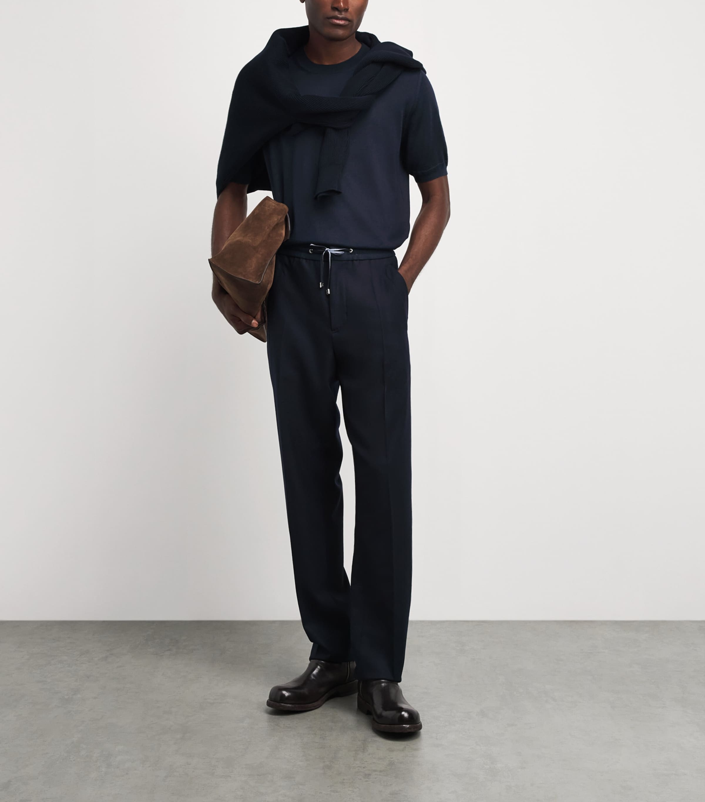 Brett Johnson Mens Cashmere-Silk T-Shirt Navy Image 2