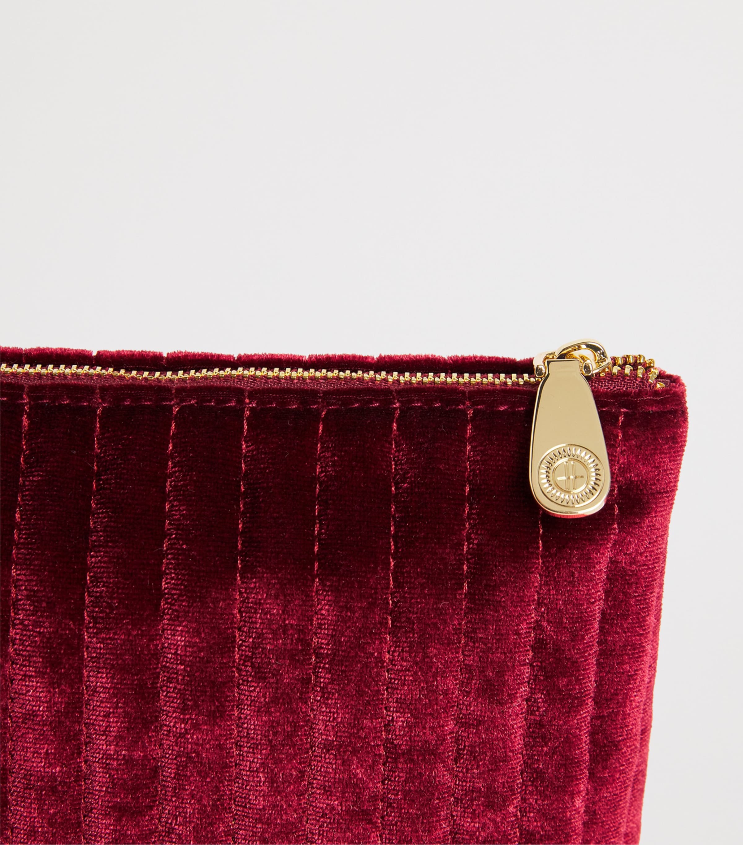 Harrods Medium Velvet Partridge Wash Bag Burgundy Image 3