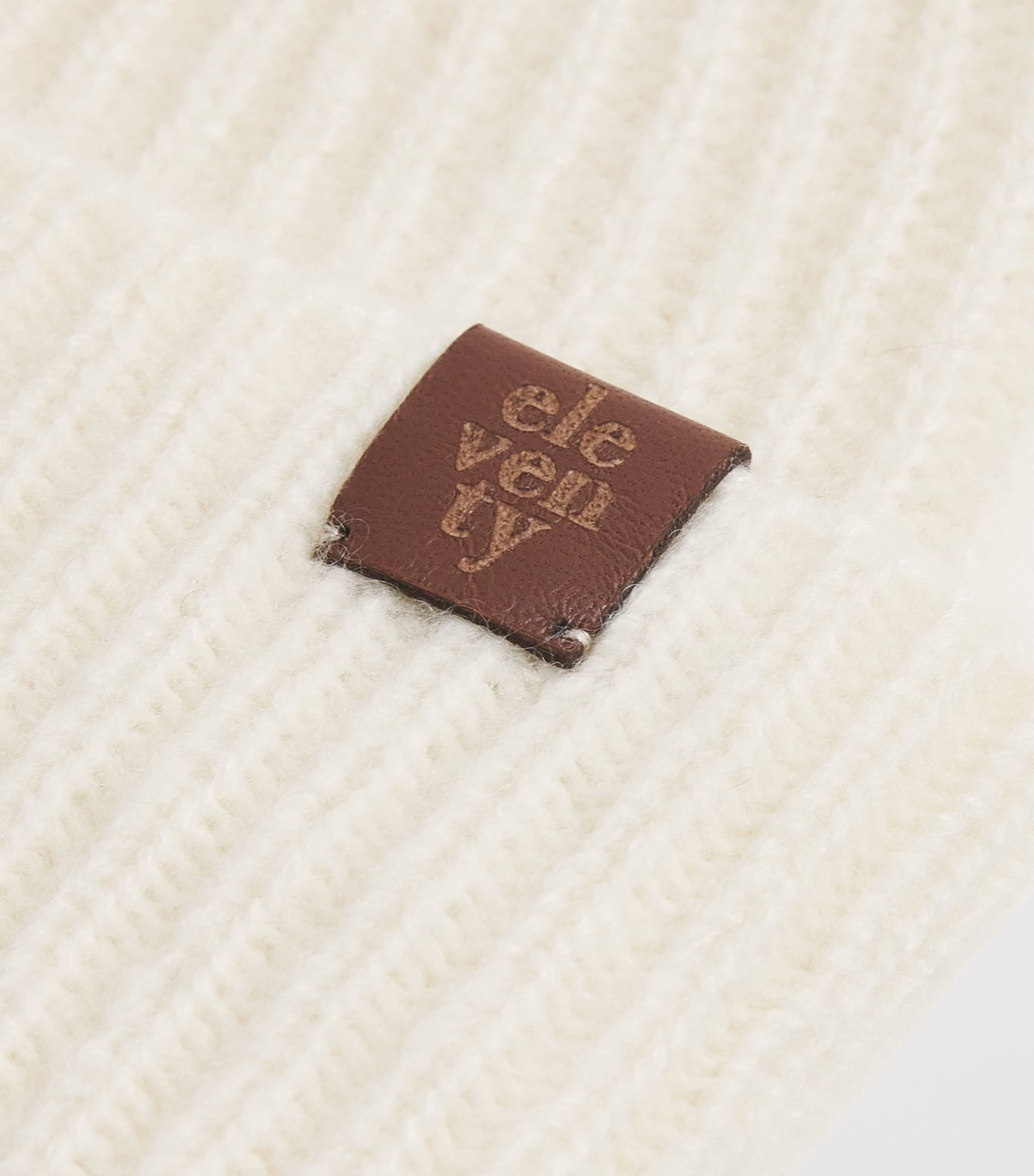 Cashmere-Silk Capello Beanie BIANCO Image 3