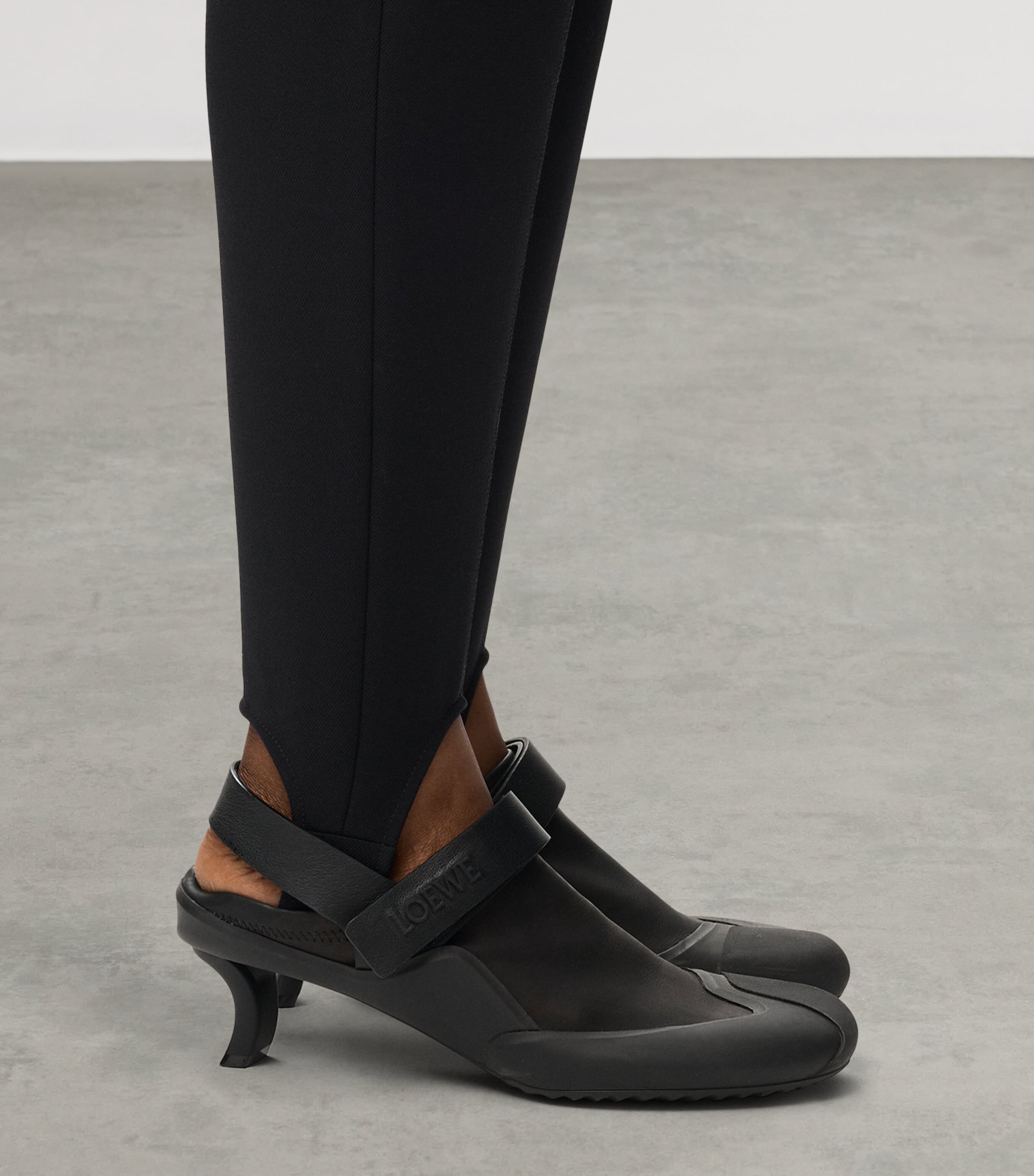 LOEWE Leather Dive Slingback Mules 45 Black Image 3