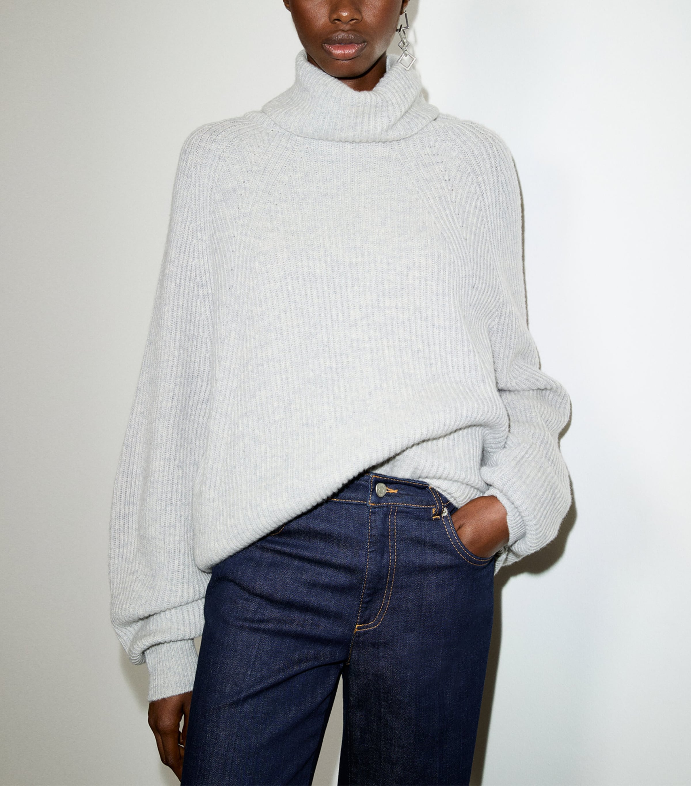 MAX&Co. Womens Wool-Cashmere Rollneck Sweater Light Grey Image 3