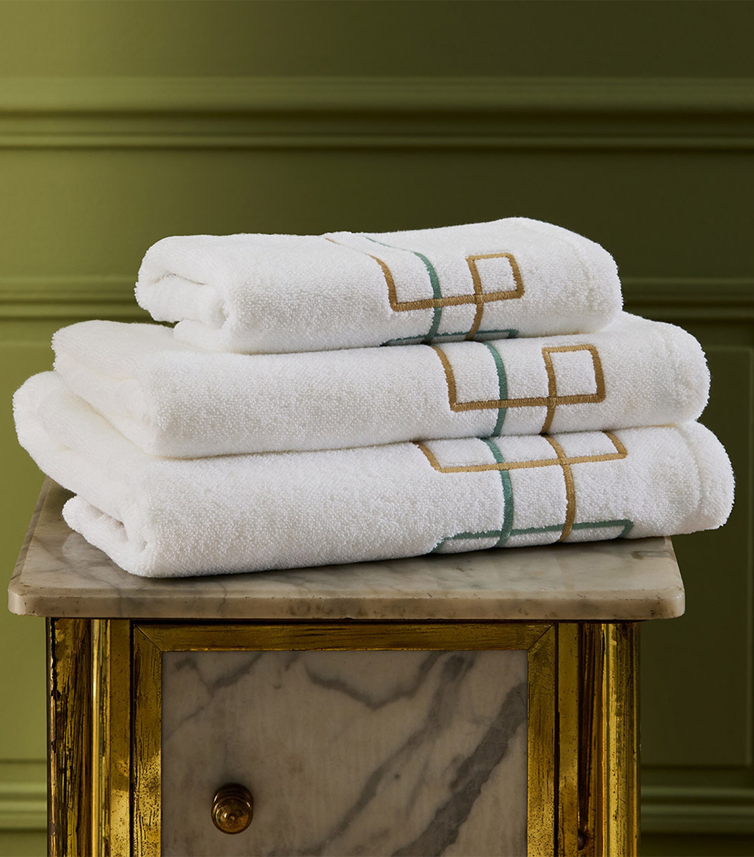 Yves Delorme Villa Bath Sheet (92cm x 160cm) White Image 3
