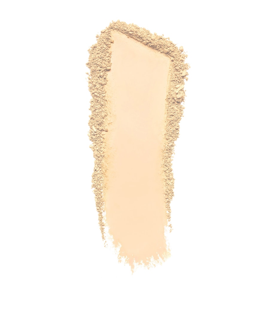 Double Wear Stay-in-Place Matte Powder Foundation 1W0 Image 2