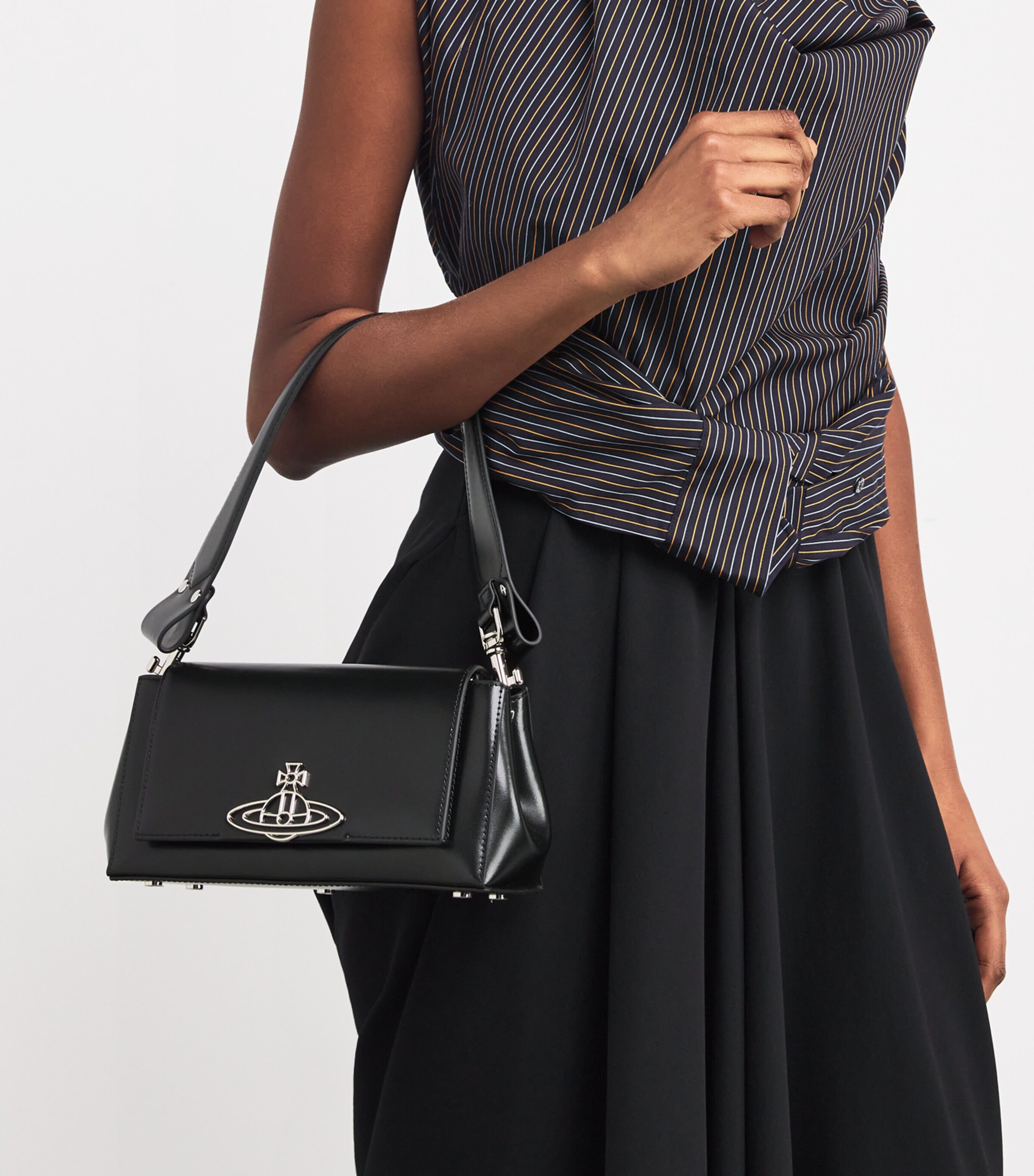 Vivienne Westwood バッグ Vivienne Westwood Medium Leather Hazel Top-Handle Bag