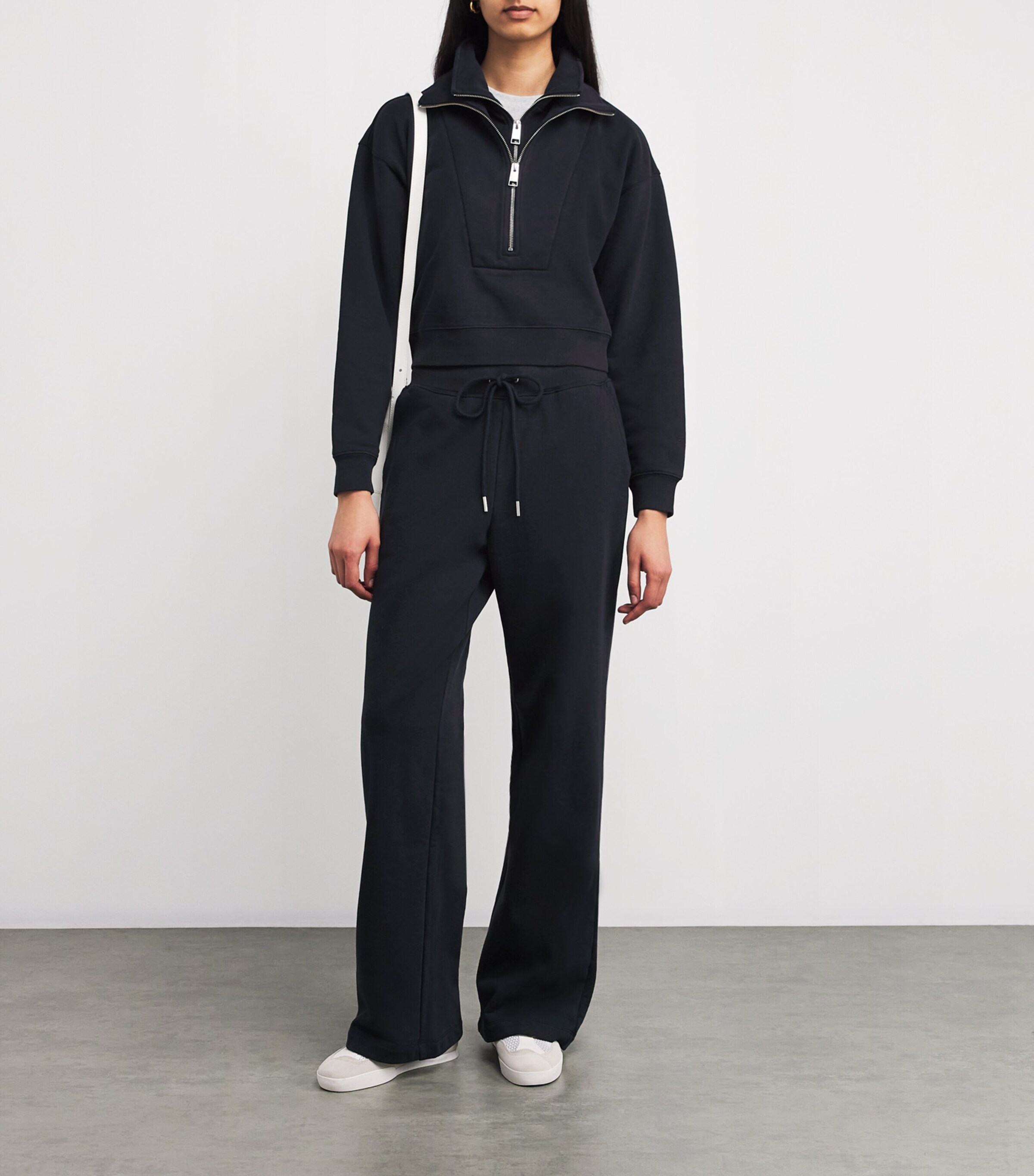 FRAME Womens Cotton-Blend Cropped Sweatshirt Dark Navy Image 2