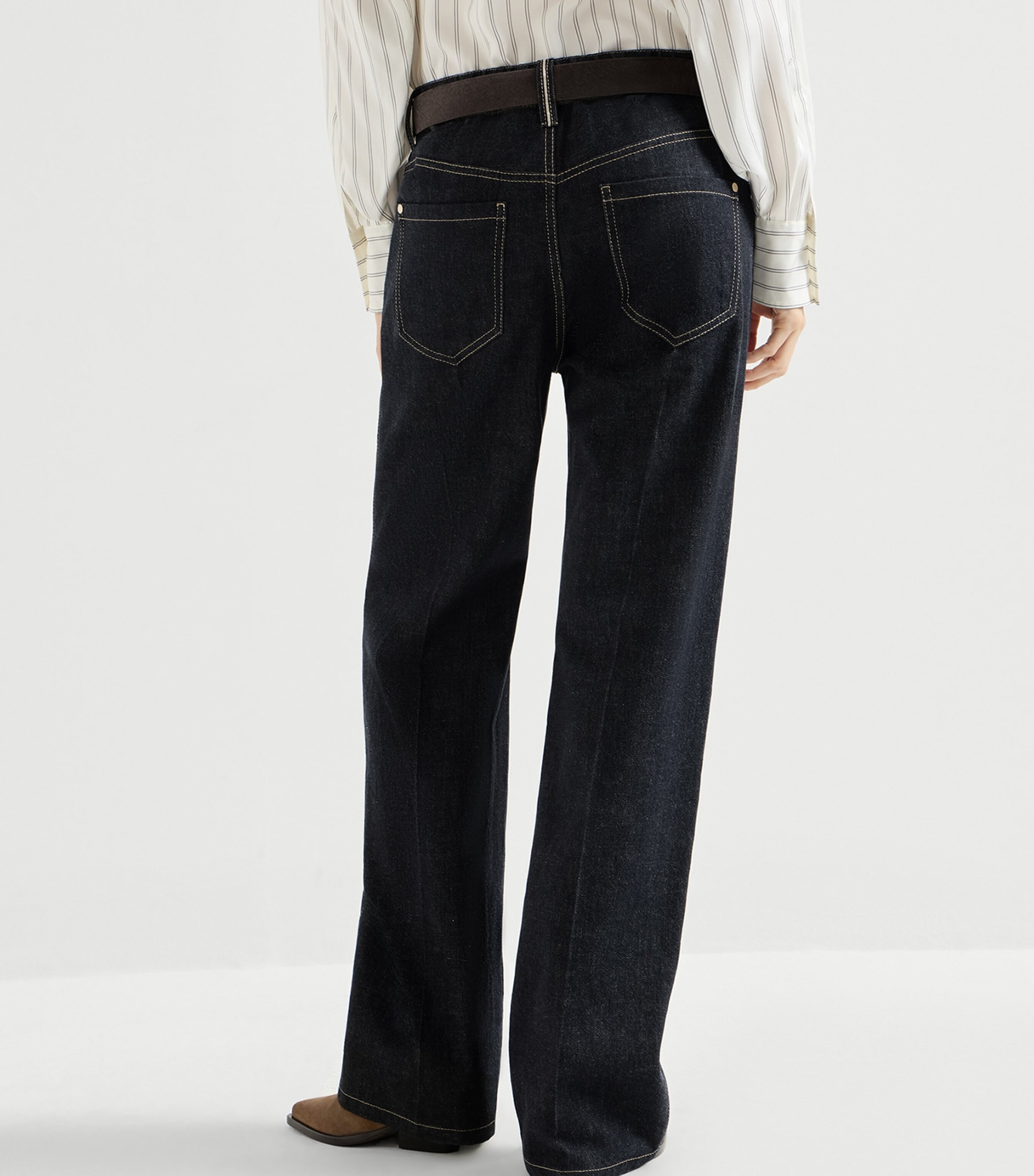 Brunello Cucinelli Womens No-Fade Loose Jeans Image 5