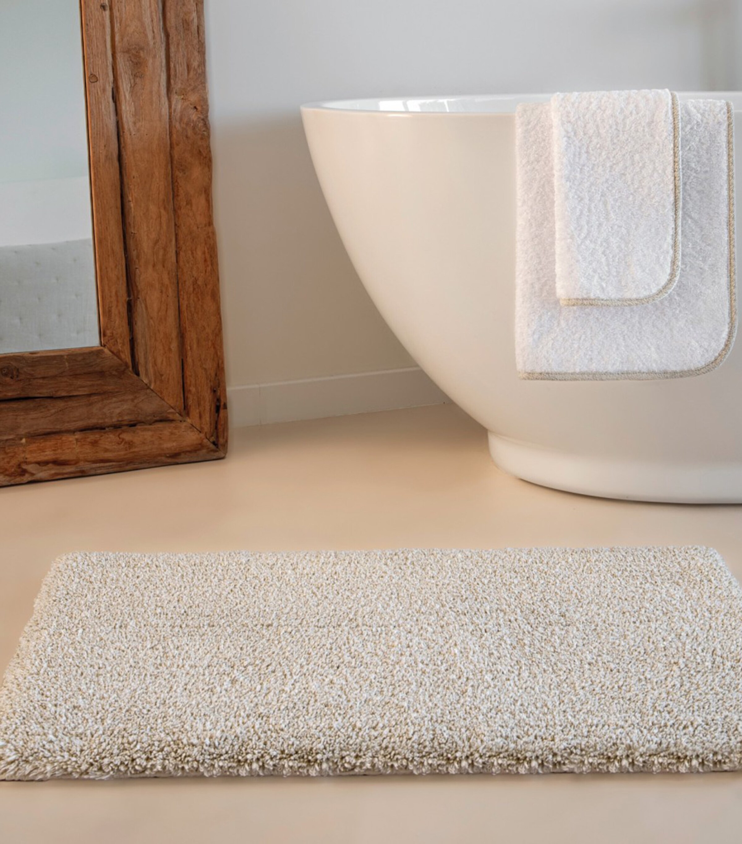 GRACCIOZA Cotton-Blend Parson Bath Mat (50cm x 80cm) White/silver Image 2
