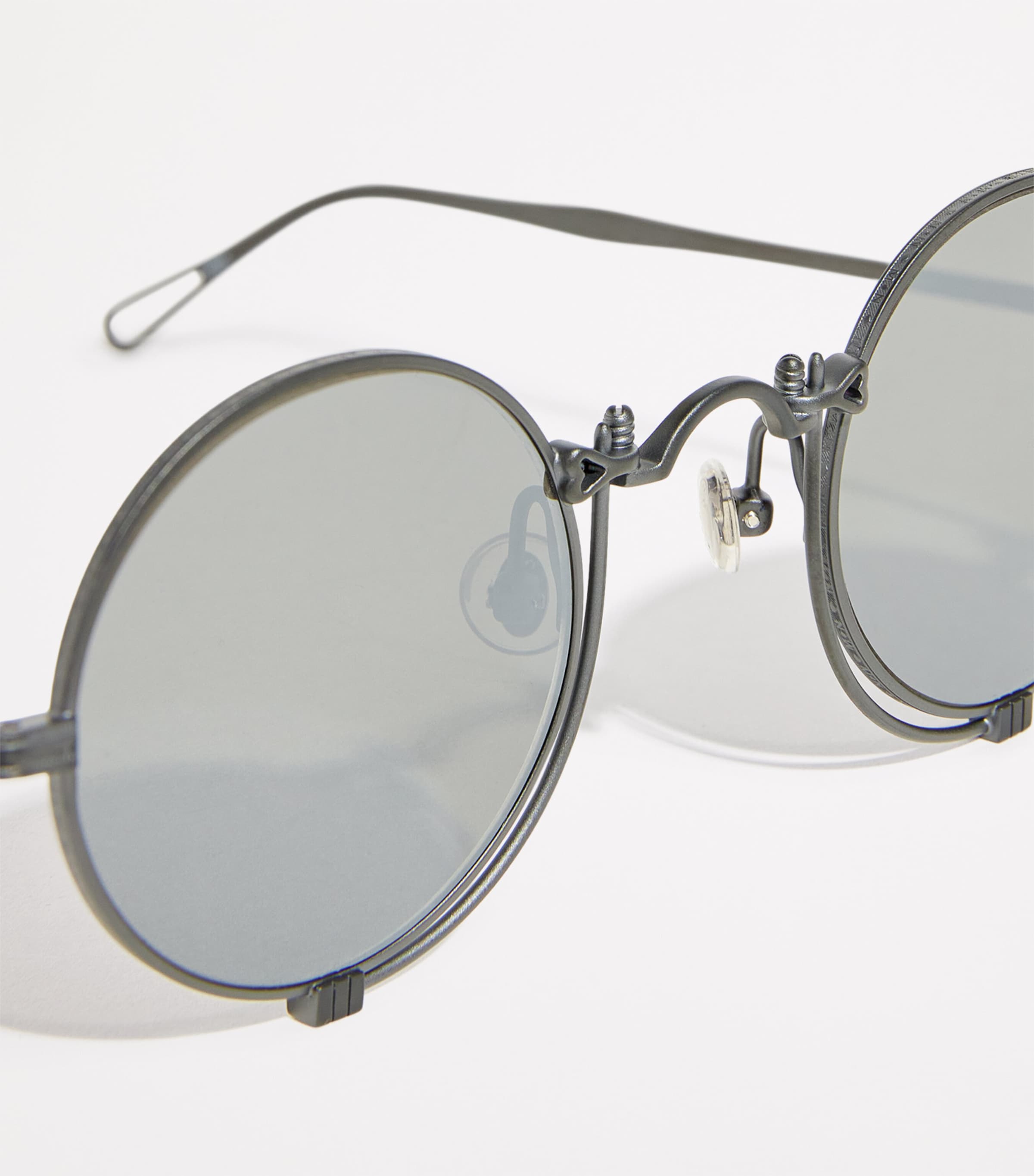 Titanium Round Sunglasses MATTE BLACK (PVD) Image 5