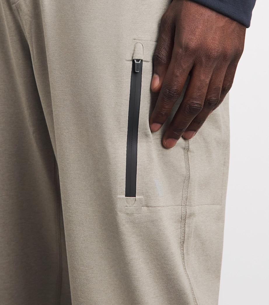 VUORI Mens Sunday Performance Sweatpants Tih Biscotti He Image 3