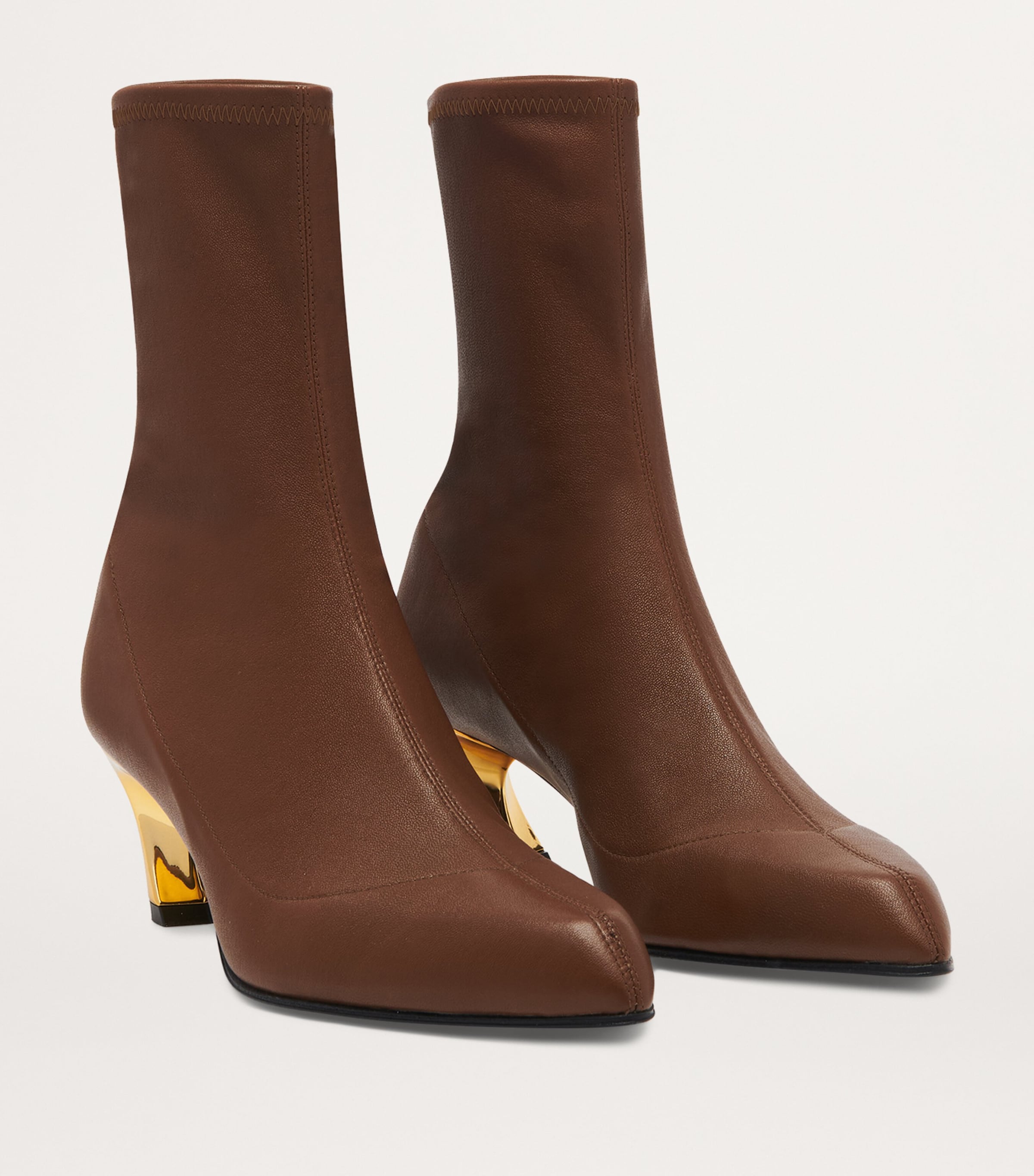 ショートブーツ・ブーティ ALEXANDER MCQUEEN ARMADILLO SMOOTH LEATHER ANKLE BOOTS 22266525_54561618_600.jpg