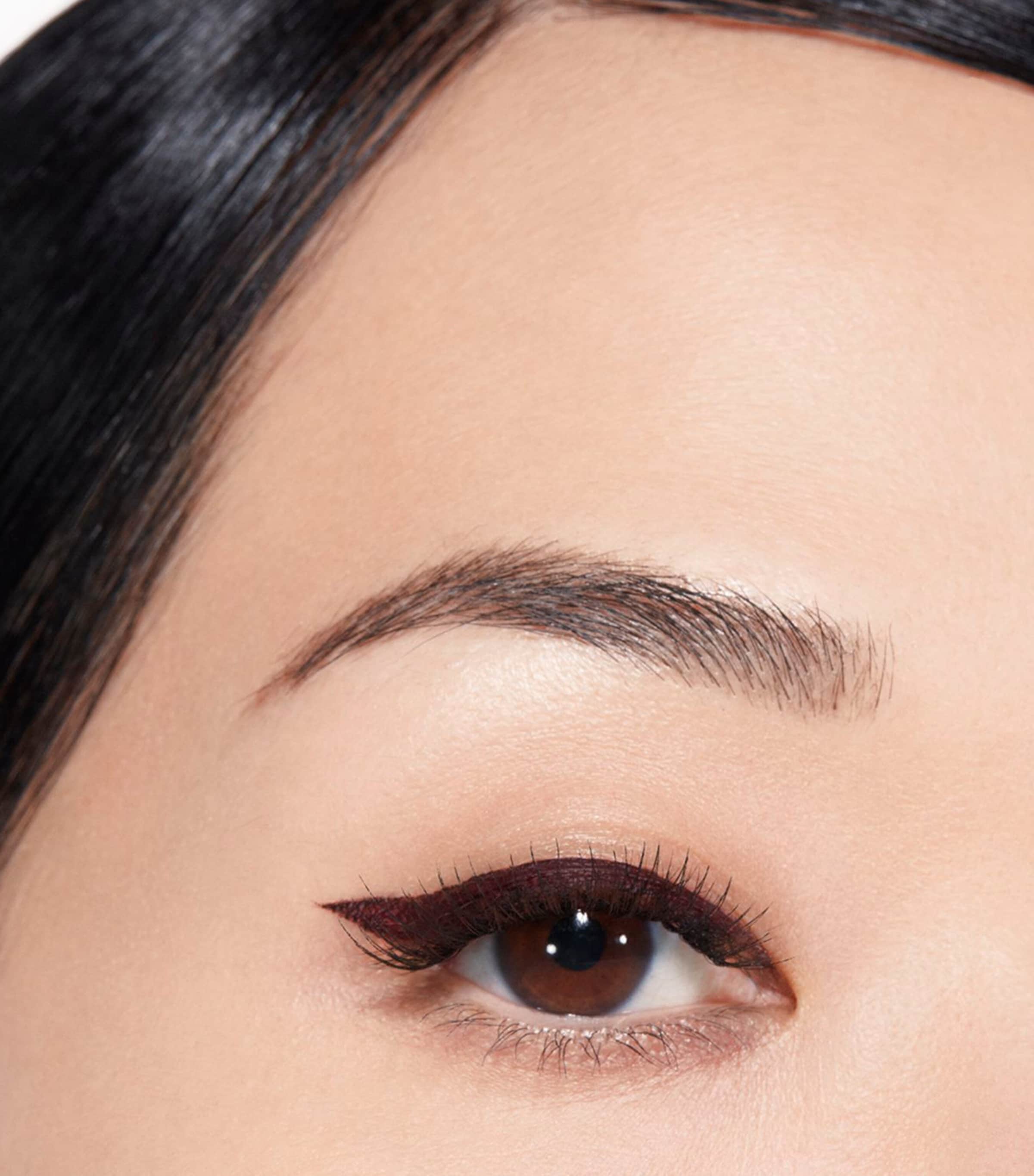 CHANEL LE LINER Liquid Eyeliner Rouge Noir Image 3