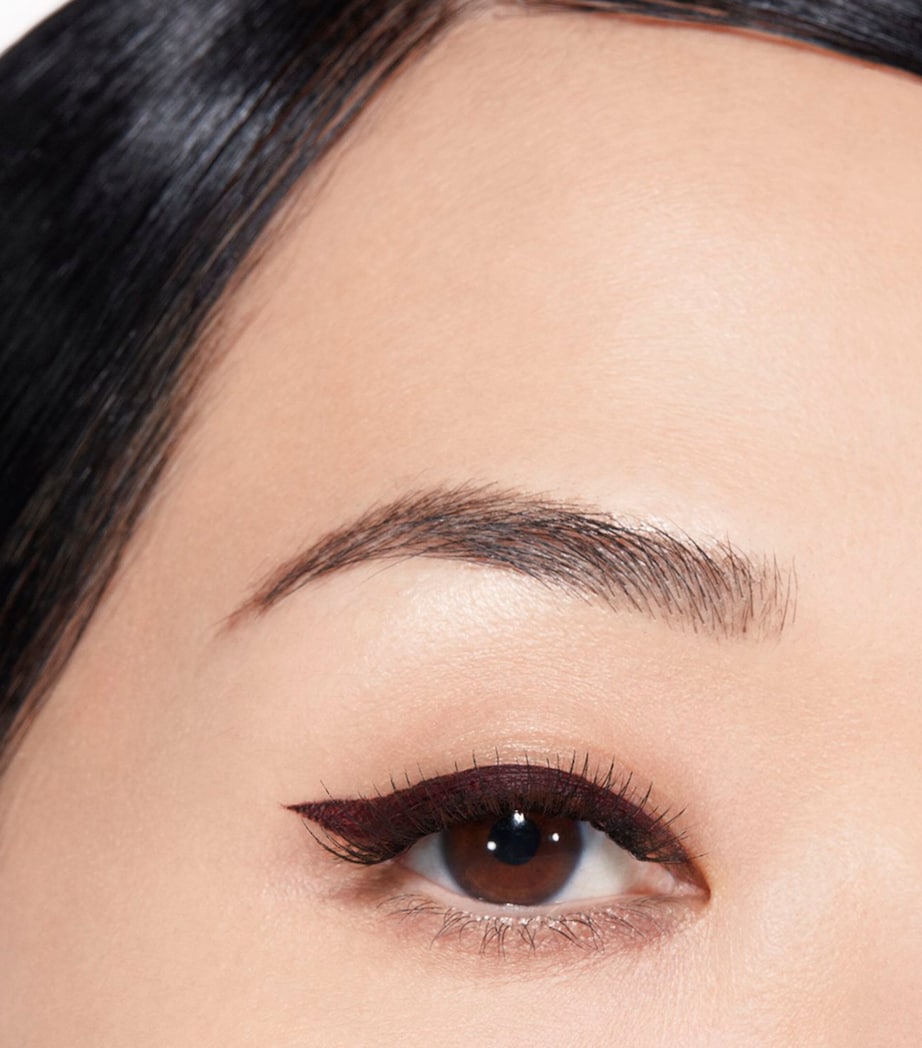 CHANEL LE LINER Liquid Eyeliner Rouge Noir Image 3