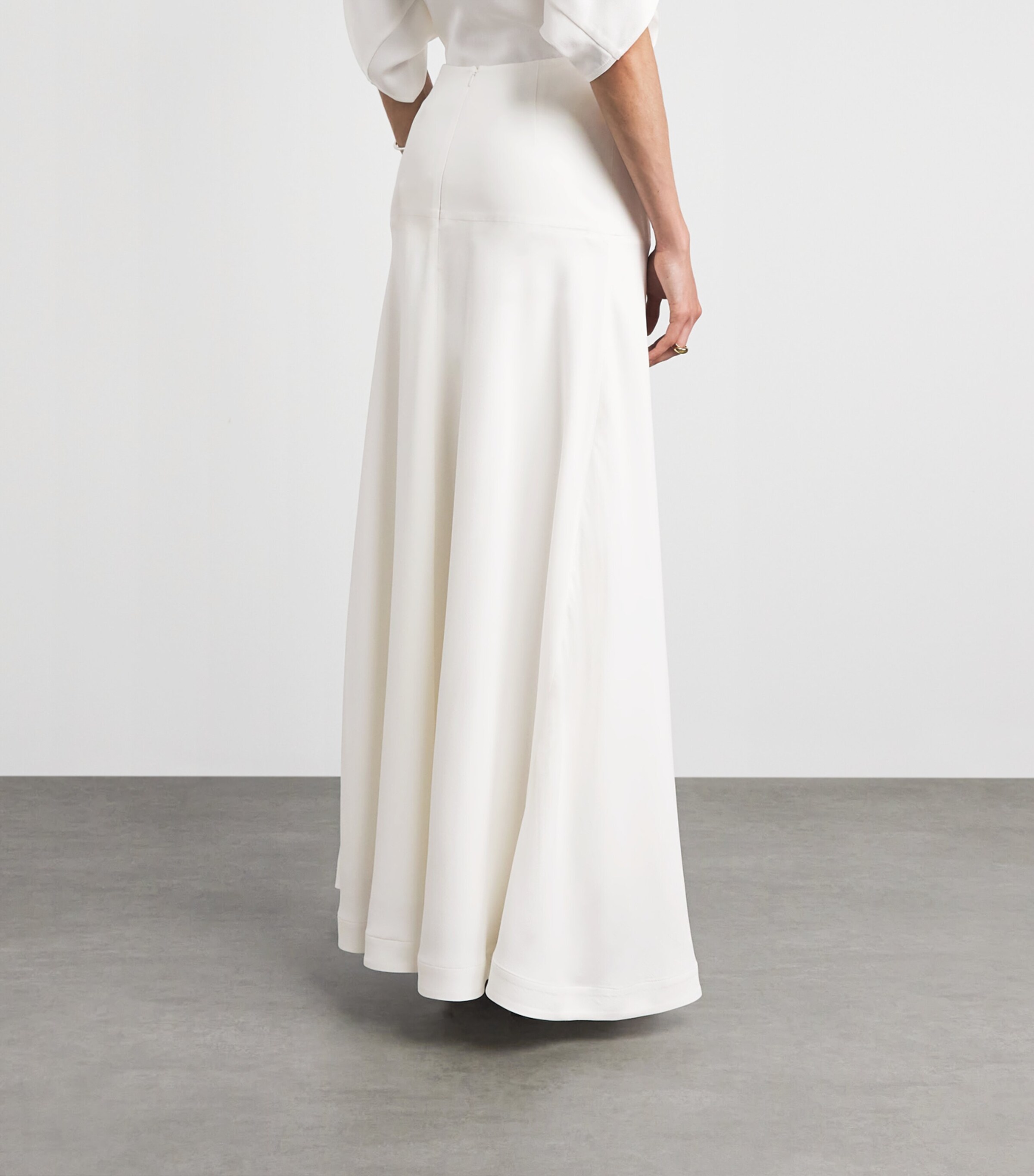 RETORI Womens Cady Half-Circle Maxi Skirt White Image 5