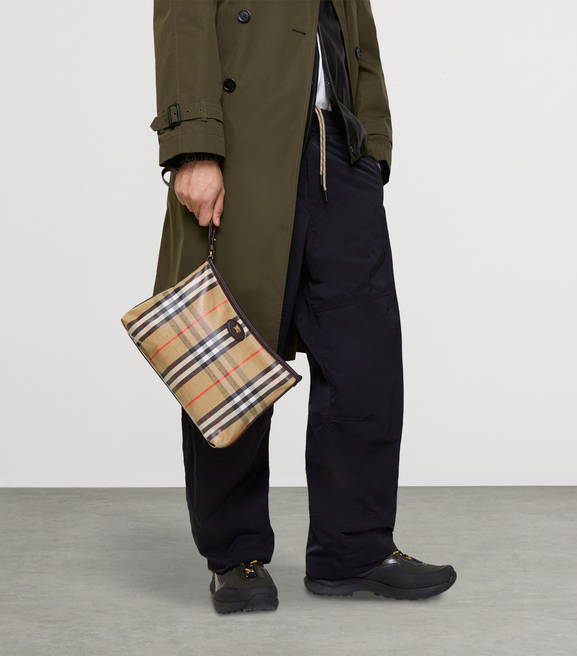 Leather-Trim Check Highlands Pouch SAND Image 2