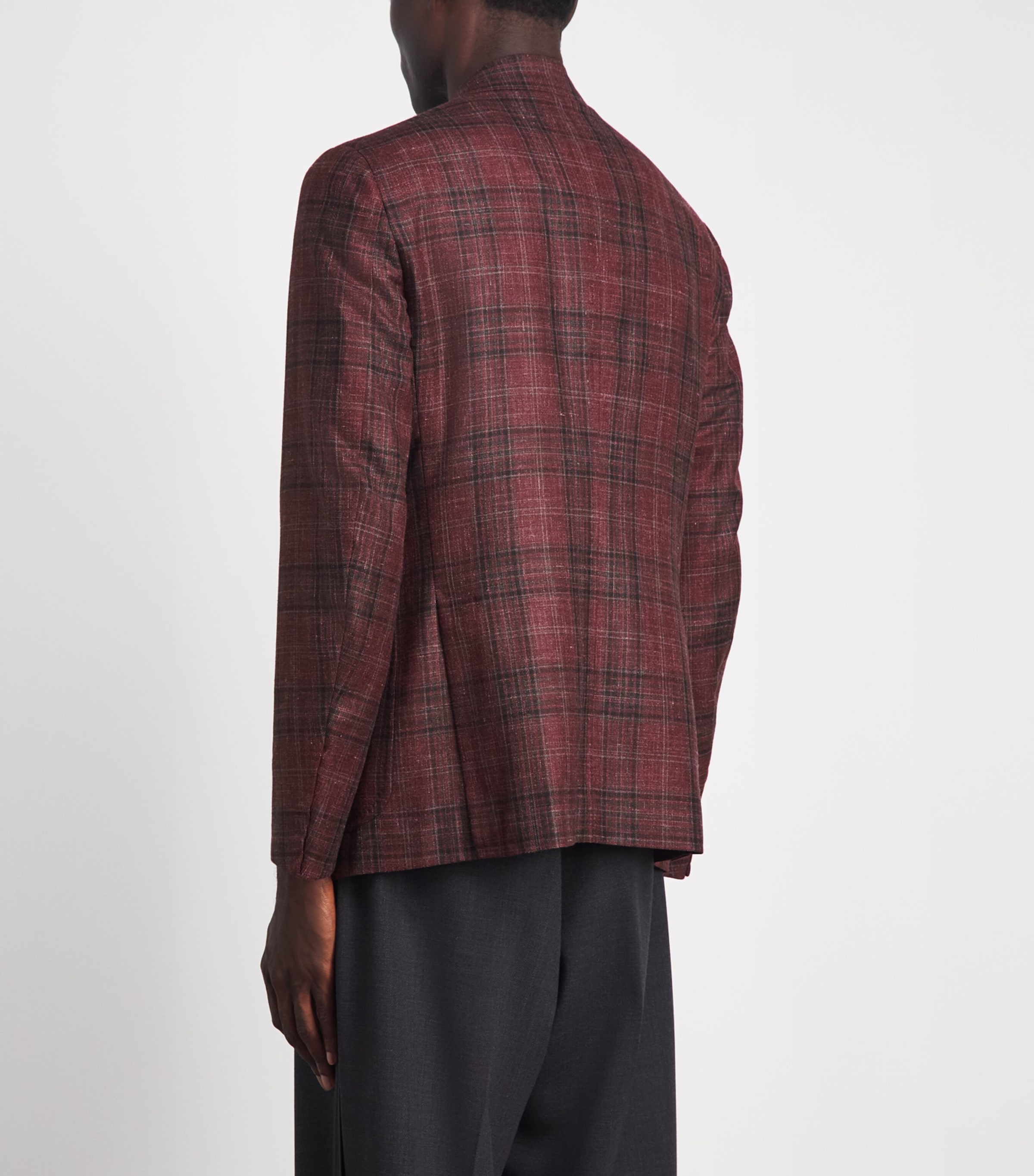 Isaia Mens Wool-Cashmere-Silk Check Capri Blazer Image 5