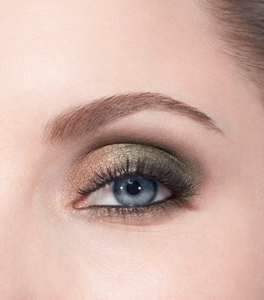 LES 4 OMBRES Multi-Effect Quadra Eyeshadow Palette 318 BLURRY GREEN Image 5