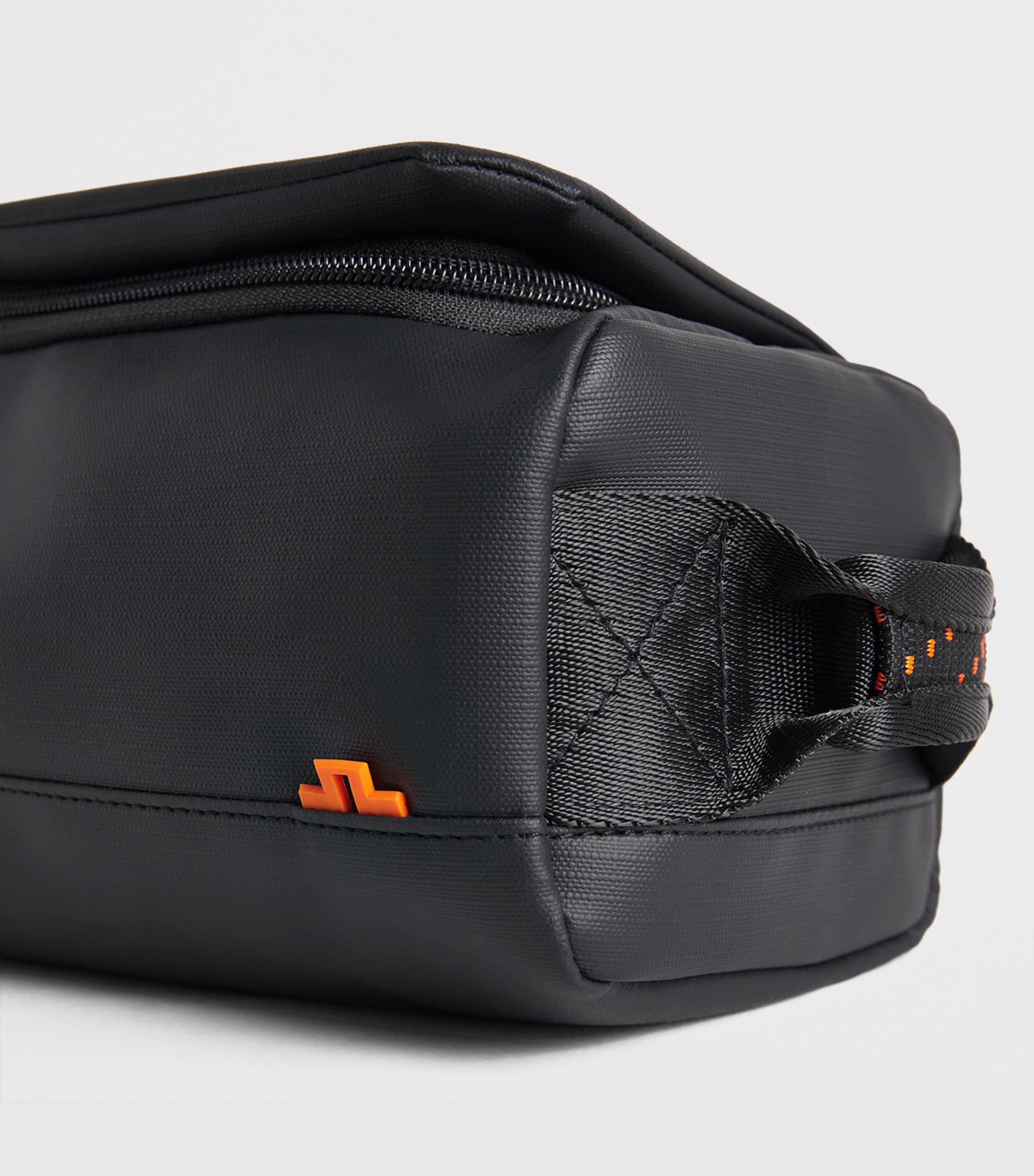J Lindeberg Black Ethan Locker Room Dopp Kit | Harrods US