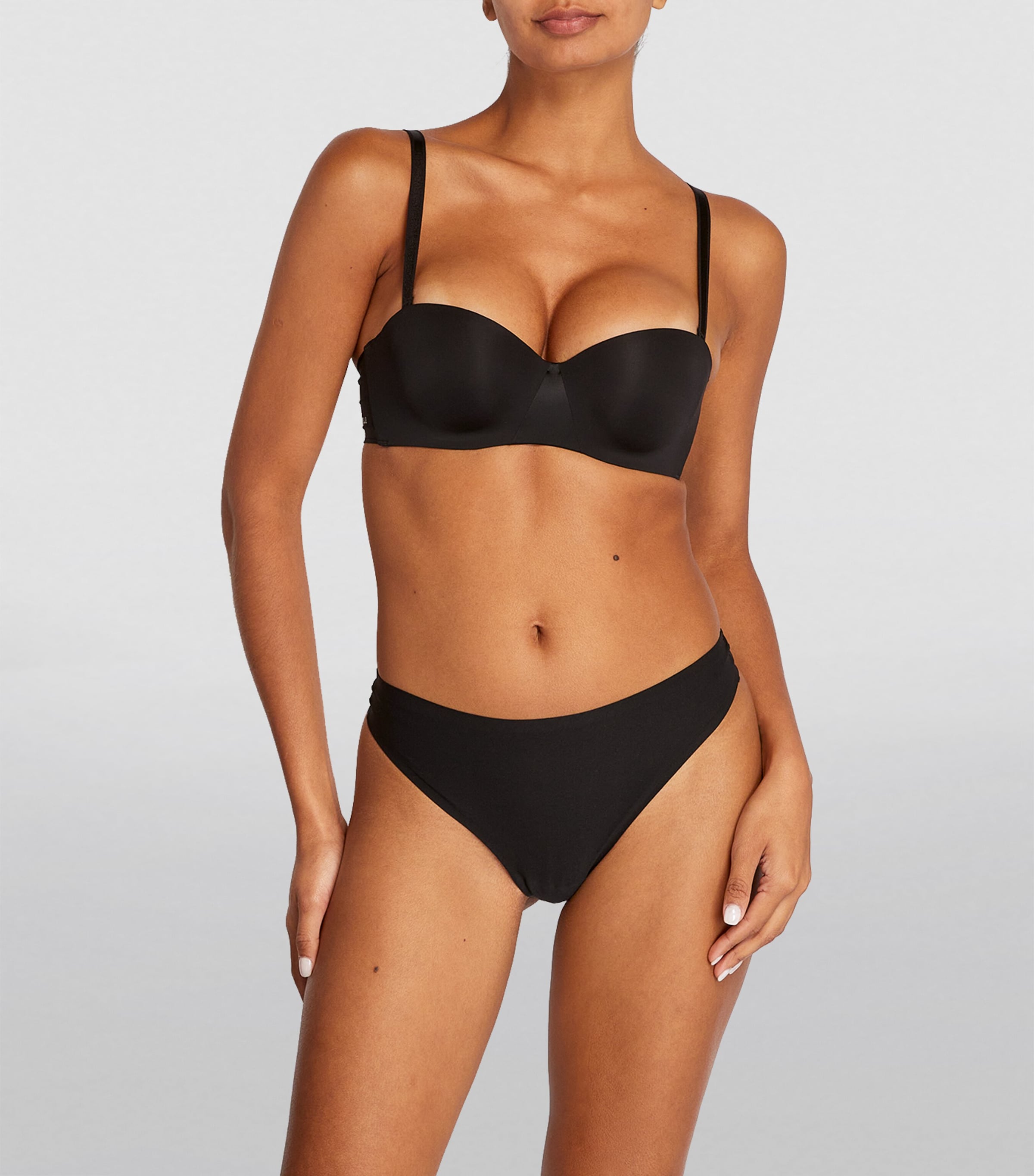 SoftStretch Thong BLACK Image 2