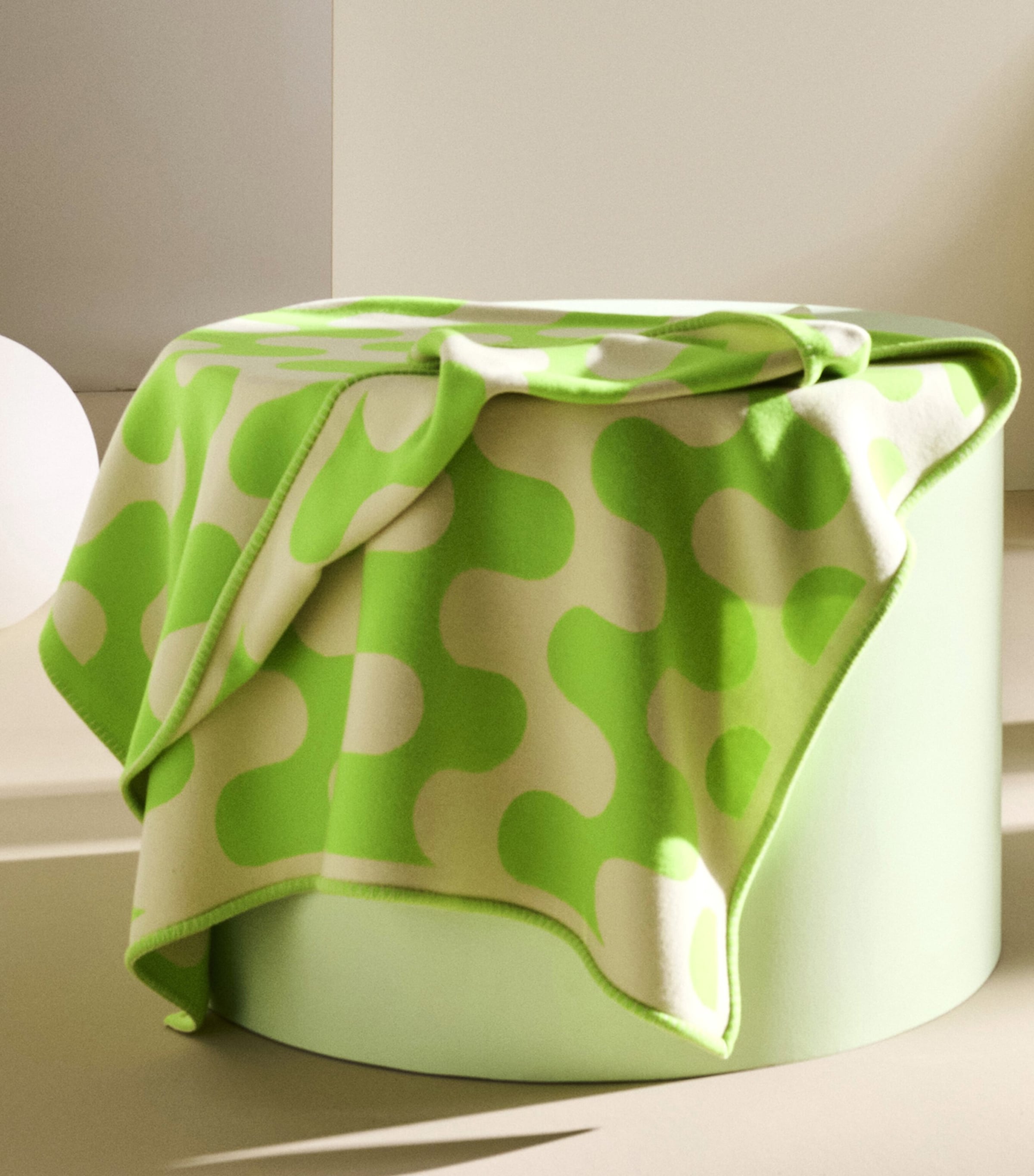 Frette Wool Modernism Throw (135cm x 220cm) Bright Lime/c Image 4