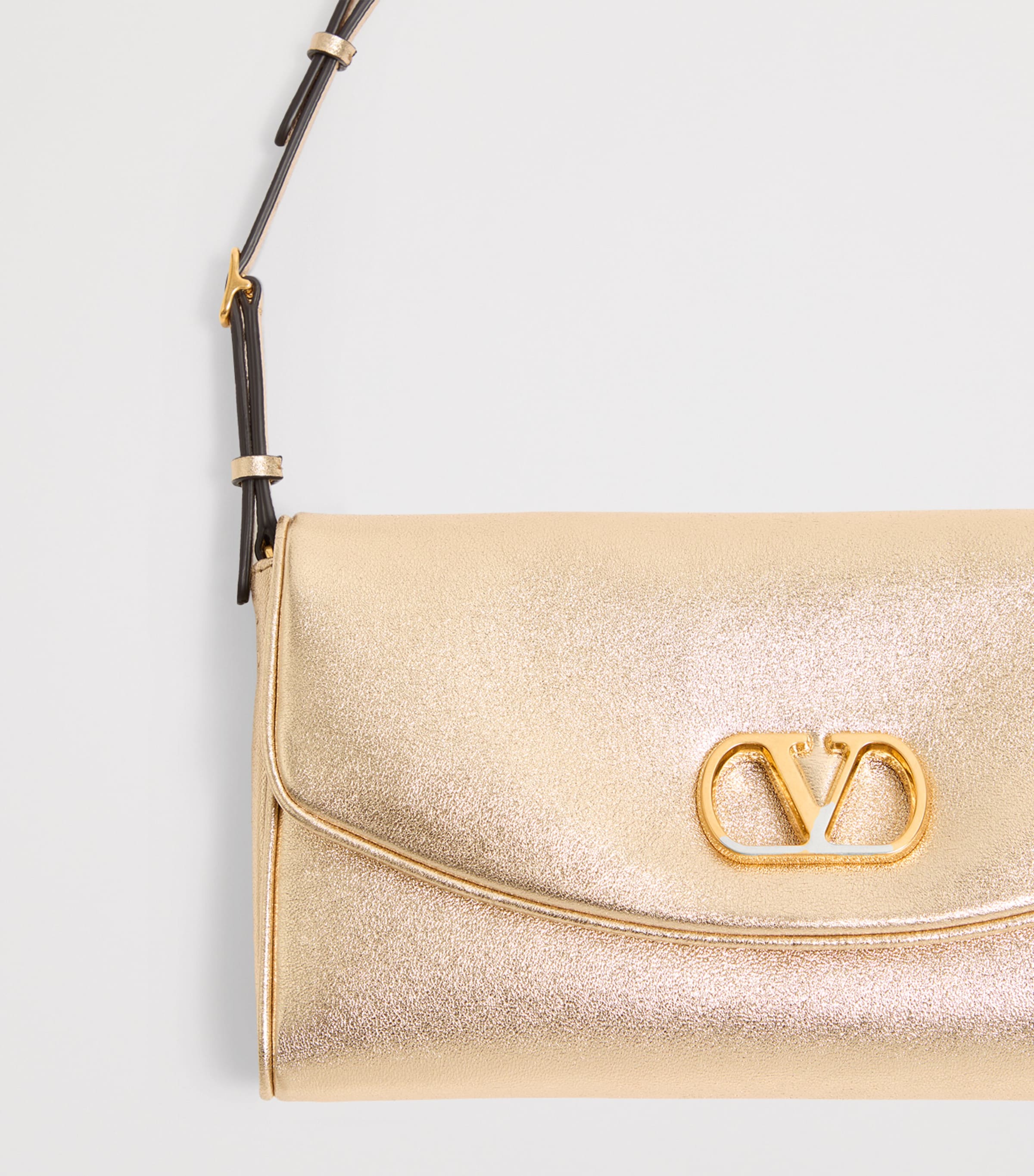 Small Leather DeVain Shoulder Bag 39L Image 8