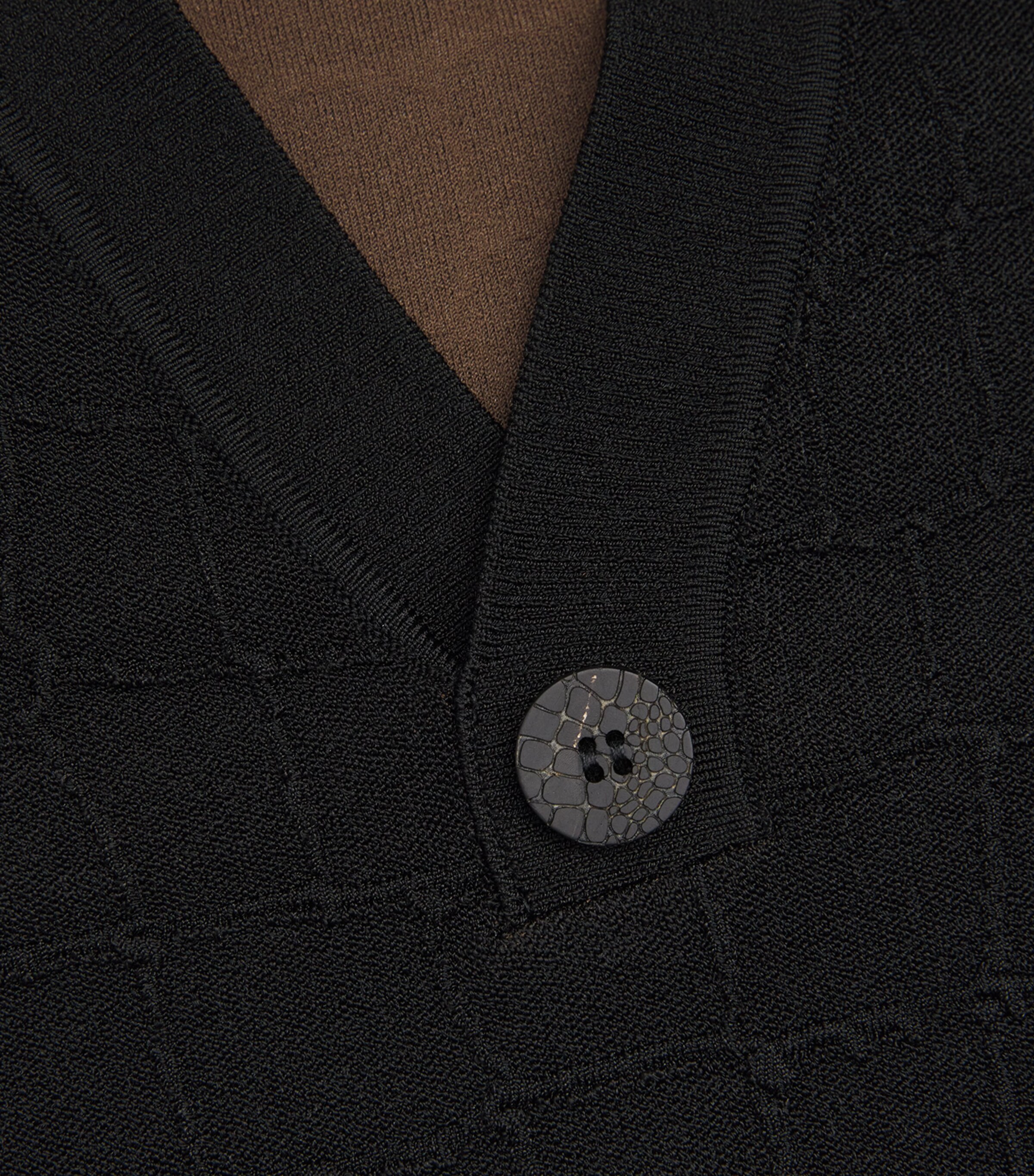 Jacquemus Mens Cotton Croc-Embossed Polo Shirt Black Image 5