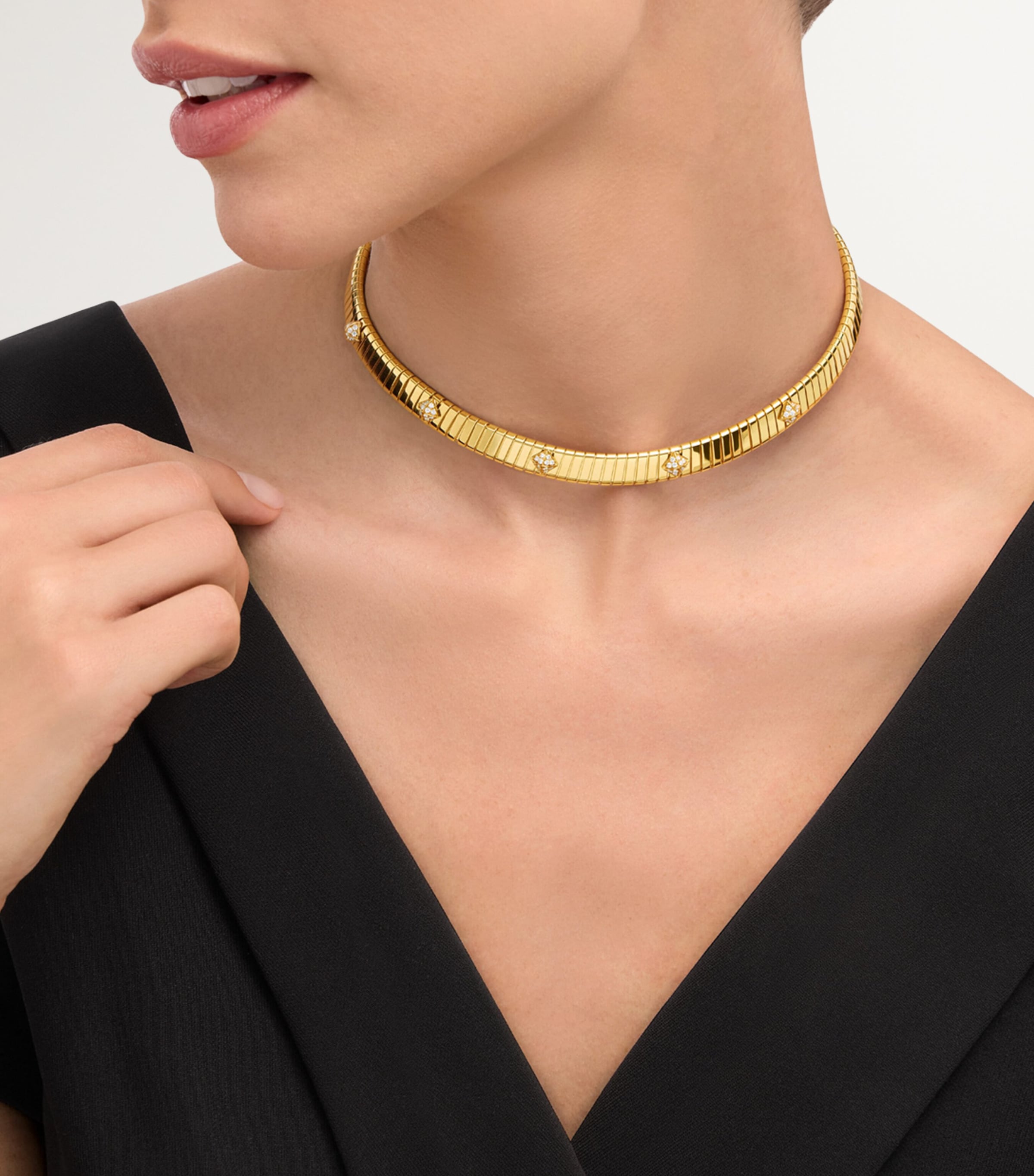 Yellow Gold and Diamond Tubogas Necklace YELLOW GOLD Image 4