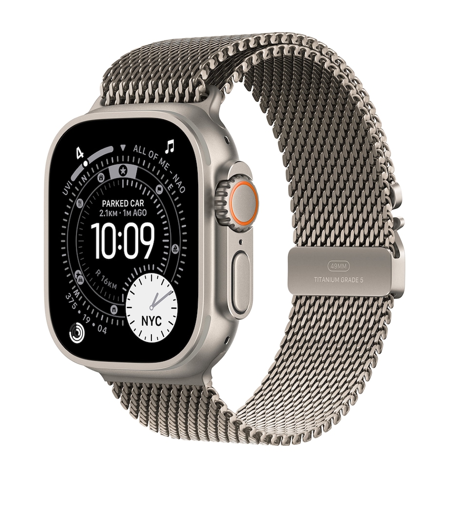 Apple Watch Ultra 3 - Natural with Titanium Milanese Loop, 49mm, Medium NATURAL Image 2