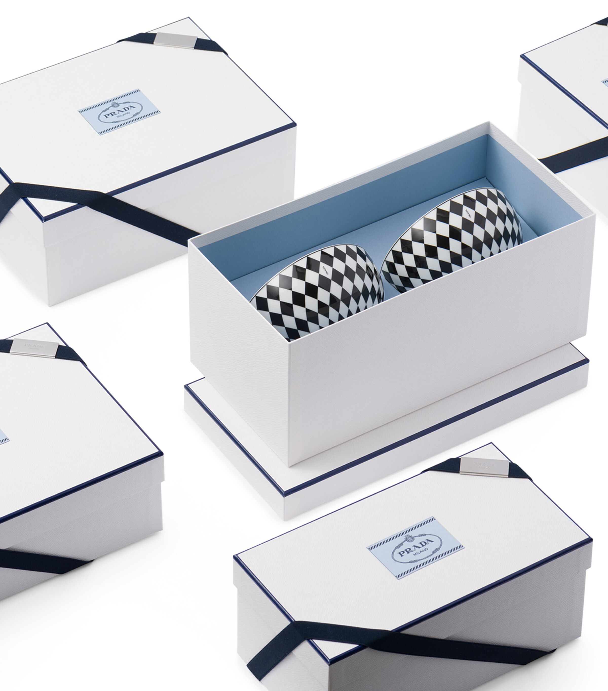 Set of 2 Chequerboard Soup Bowls (15.5cm) F0E5W Image 3