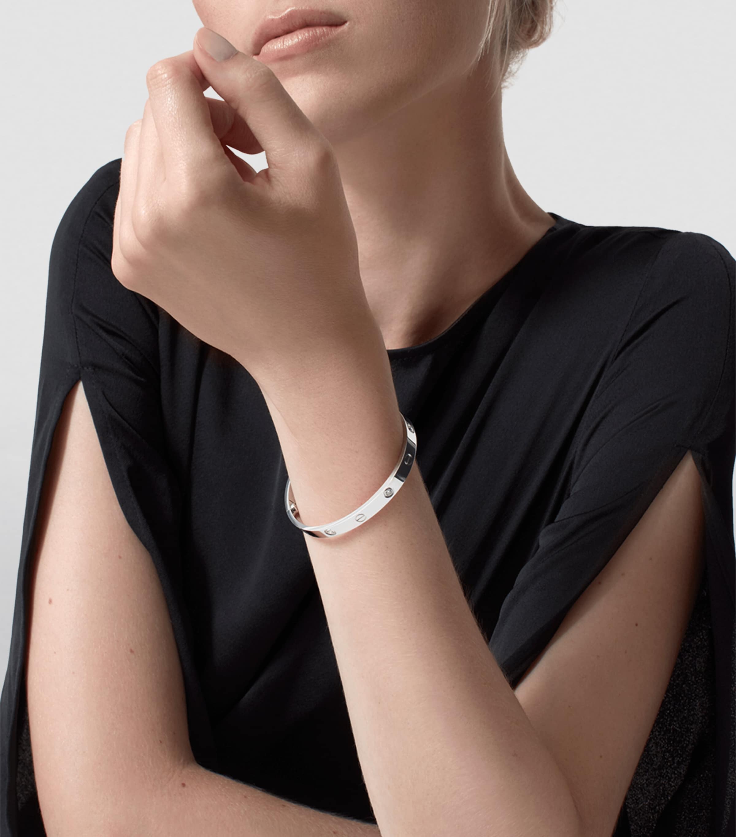 LOVE Classic White Gold 4-Diamond Bracelet WHITE GOLD Image 4