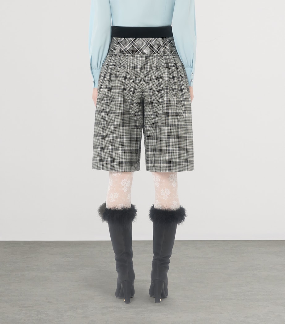 Virgin Wool Check Shorts C1W Image 4